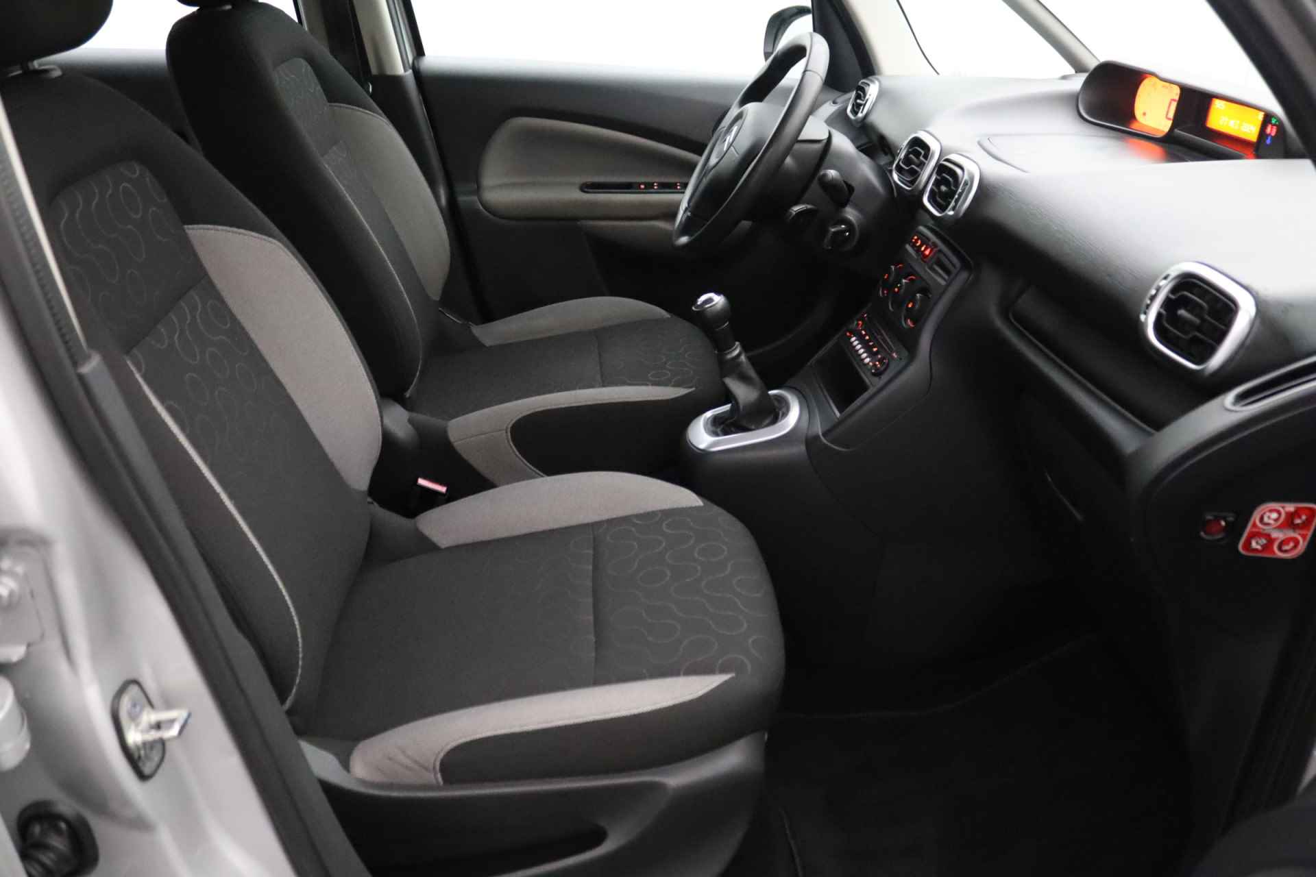 Citroën C3 Picasso 1.4 VTi Exclusive | Parkeersensoren | Trekhaak | Cruise control | Airco | Bluetooth - 29/29