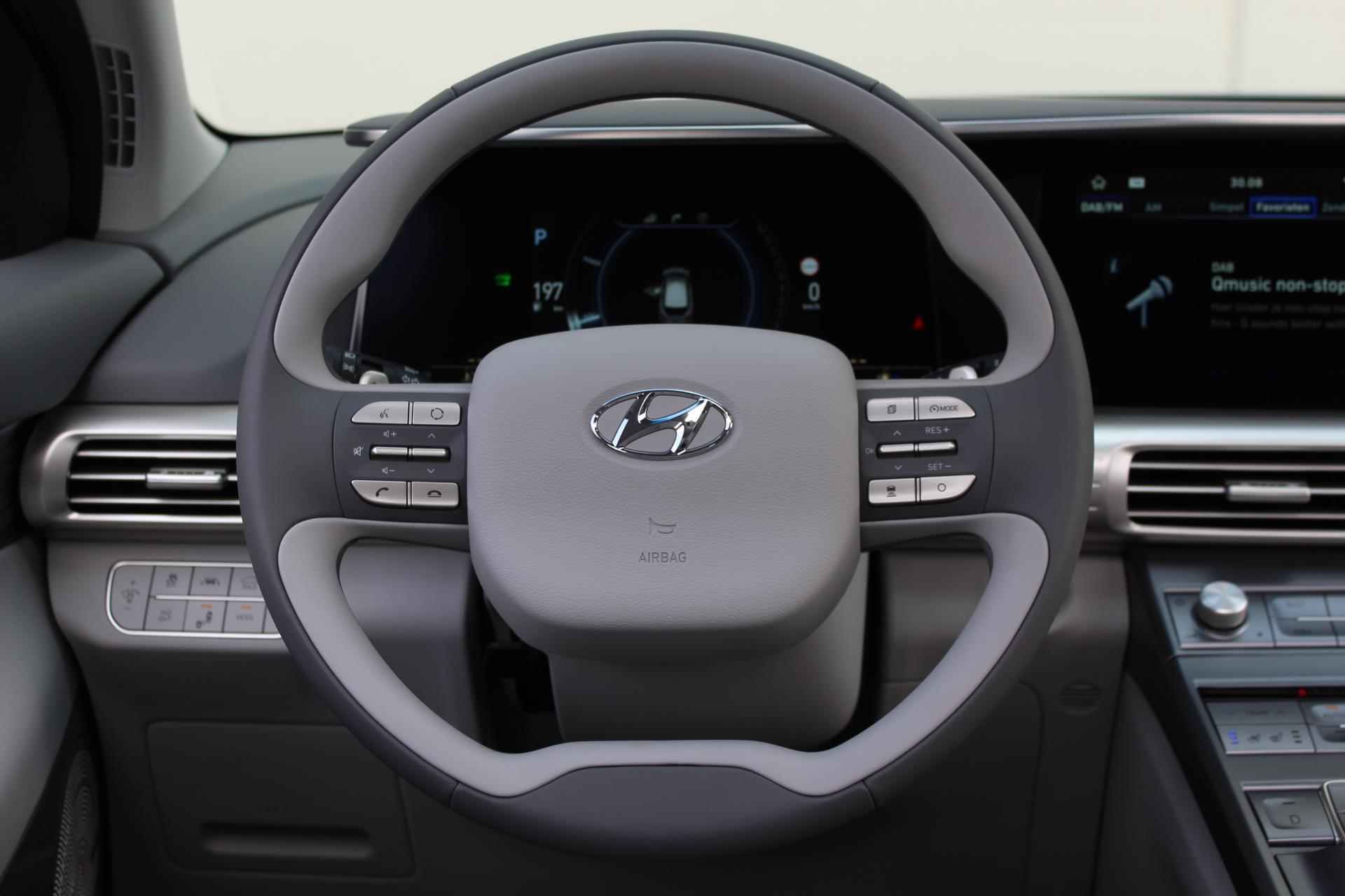 Hyundai NEXO FCEV Plus Pack | Automaat | Climate & Cruise Control | Navi | Schuif & Kanteldak | Stoelverw & Ventilatie | Waterstof | 12% Bijtelling | - 24/55