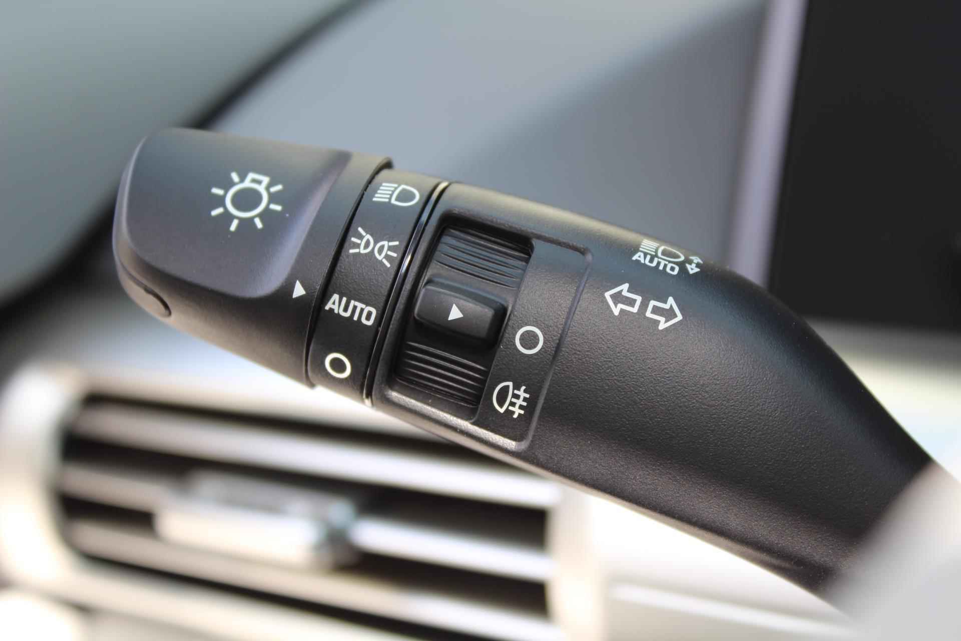 Hyundai NEXO FCEV Plus Pack | Automaat | Climate & Cruise Control | Navi | Schuif & Kanteldak | Stoelverw & Ventilatie | Waterstof | 12% Bijtelling | - 27/55