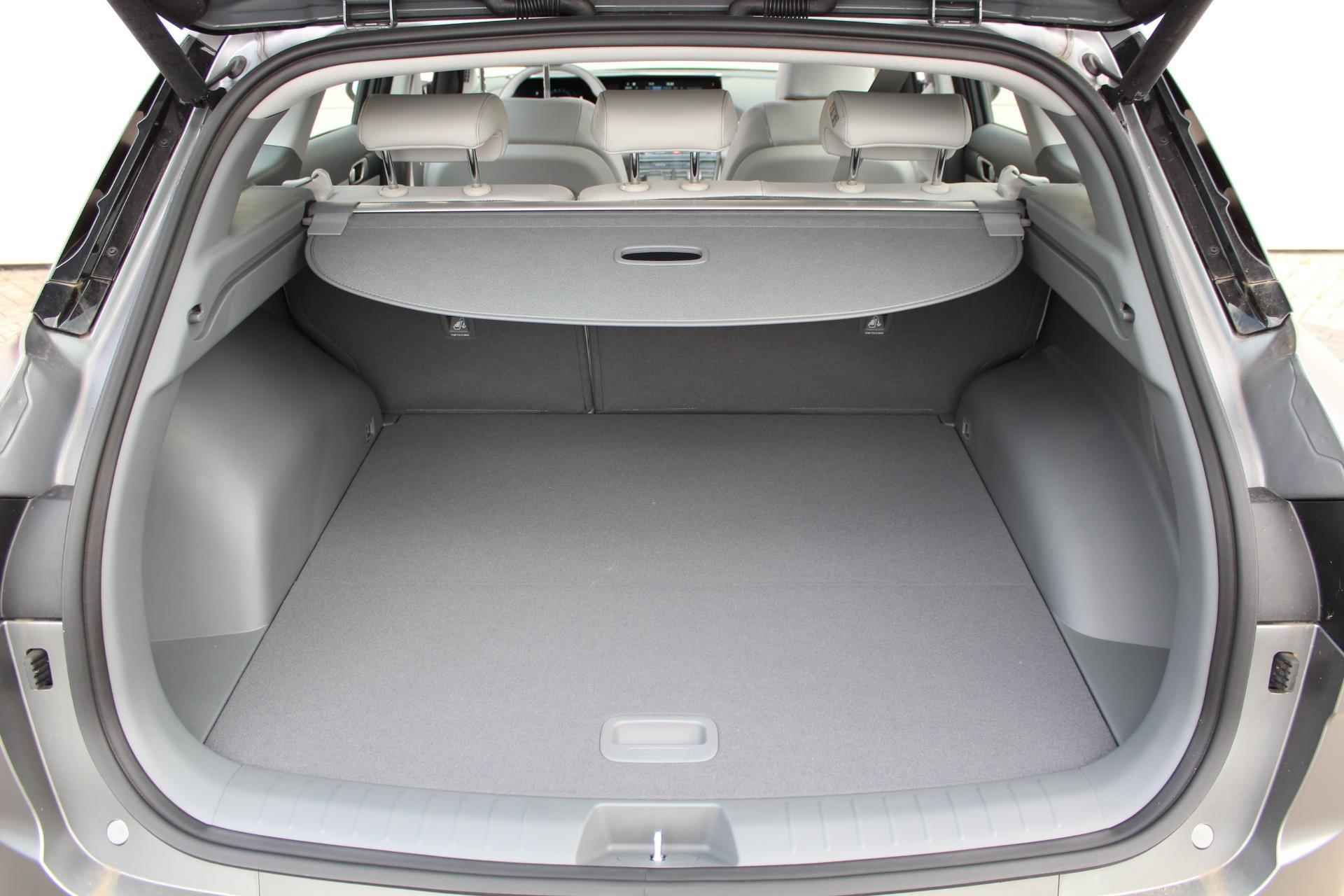 Hyundai NEXO FCEV Plus Pack | Automaat | Climate & Cruise Control | Navi | Schuif & Kanteldak | Stoelverw & Ventilatie | Waterstof | 12% Bijtelling | - 38/55