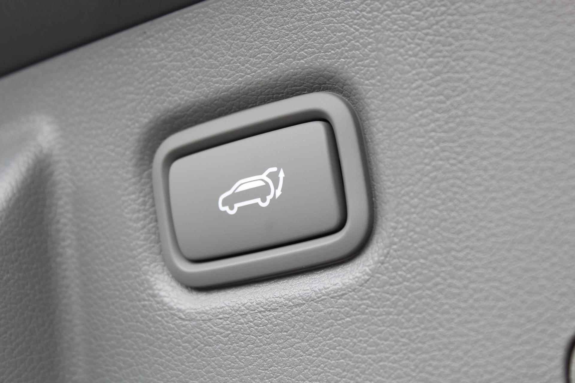 Hyundai NEXO FCEV Plus Pack | Automaat | Climate & Cruise Control | Navi | Schuif & Kanteldak | Stoelverw & Ventilatie | Waterstof | 12% Bijtelling | - 39/55