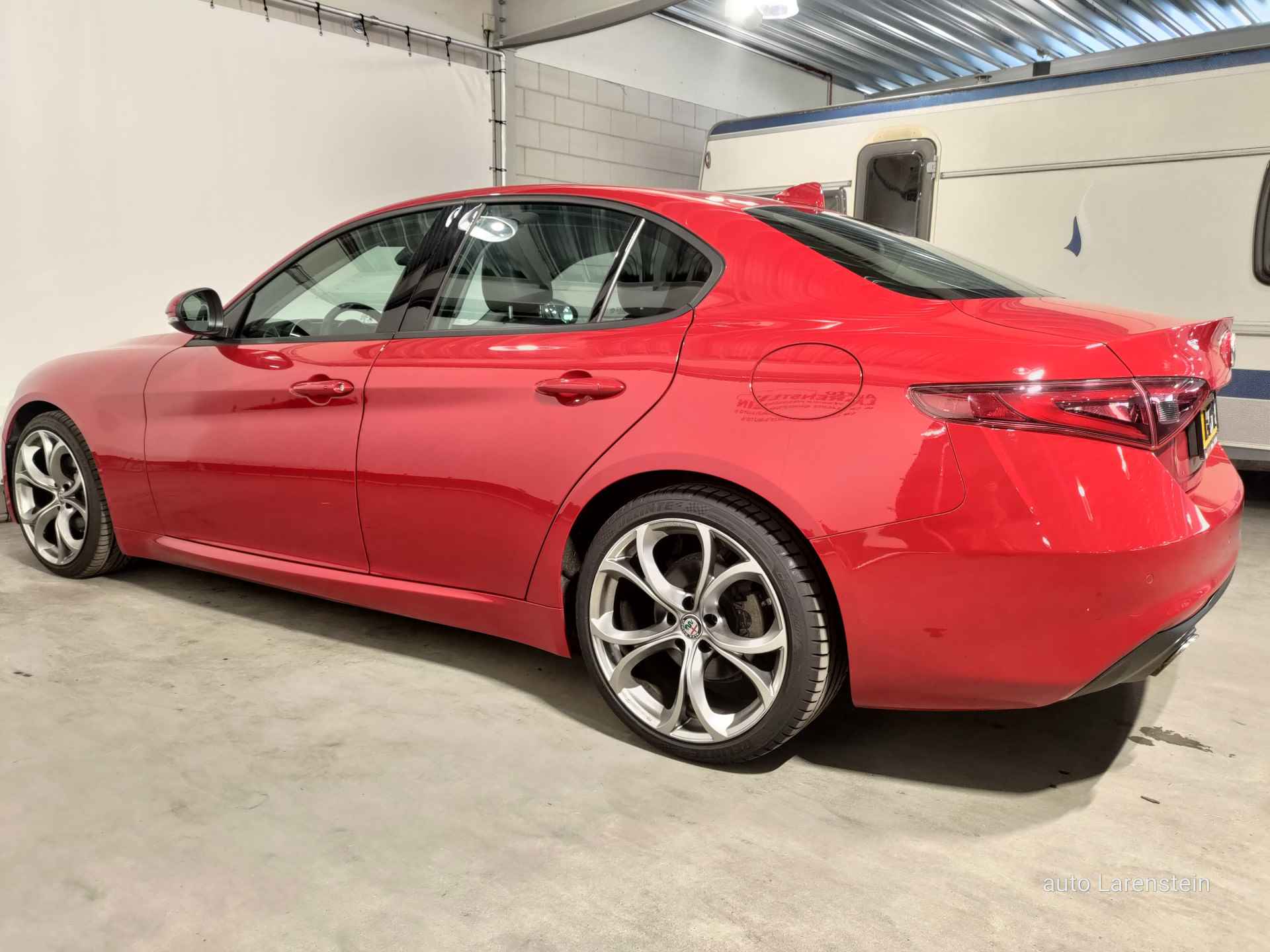 Alfa Romeo Giulia 2.0T 200pk Super Business 147kw Navi / Carplay / Camera / Navi / Winter Pack - 8/26