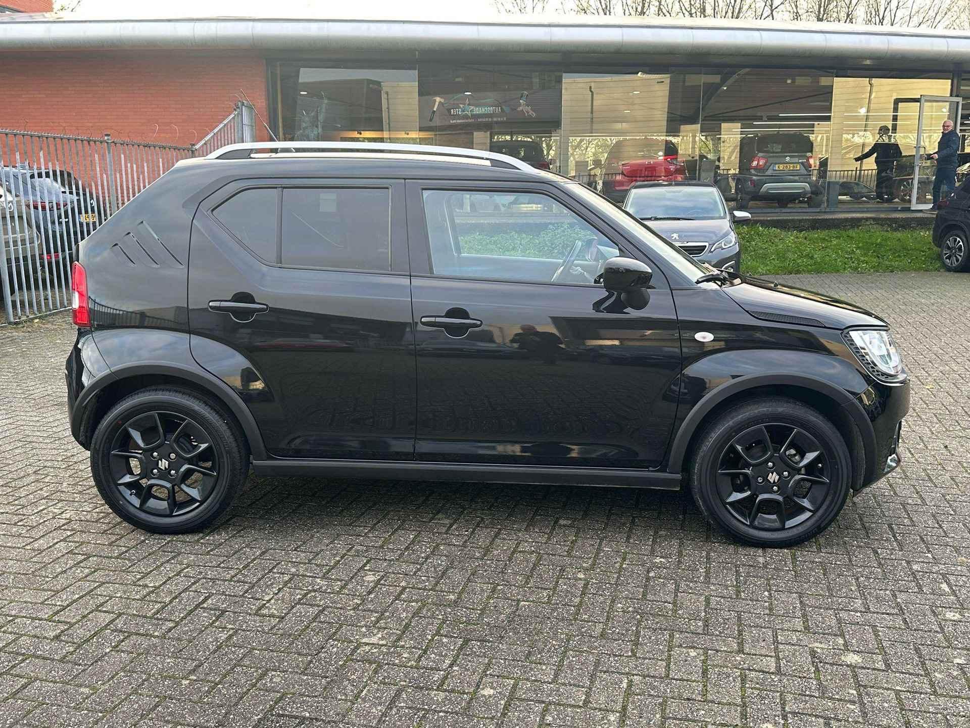 Suzuki Ignis 1.2 Smart Hybrid Select - 2/19