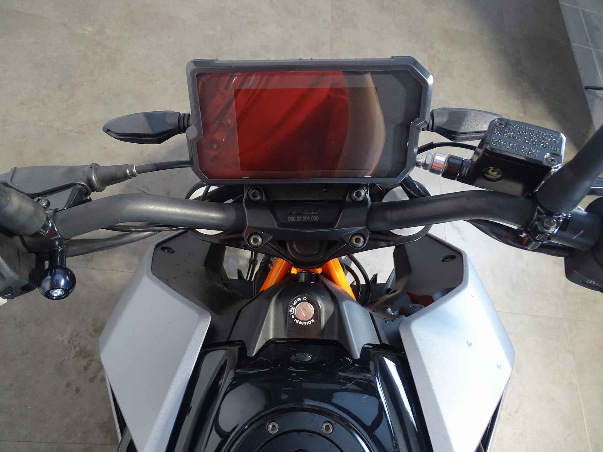 KTM 125 DUKE - 6/8