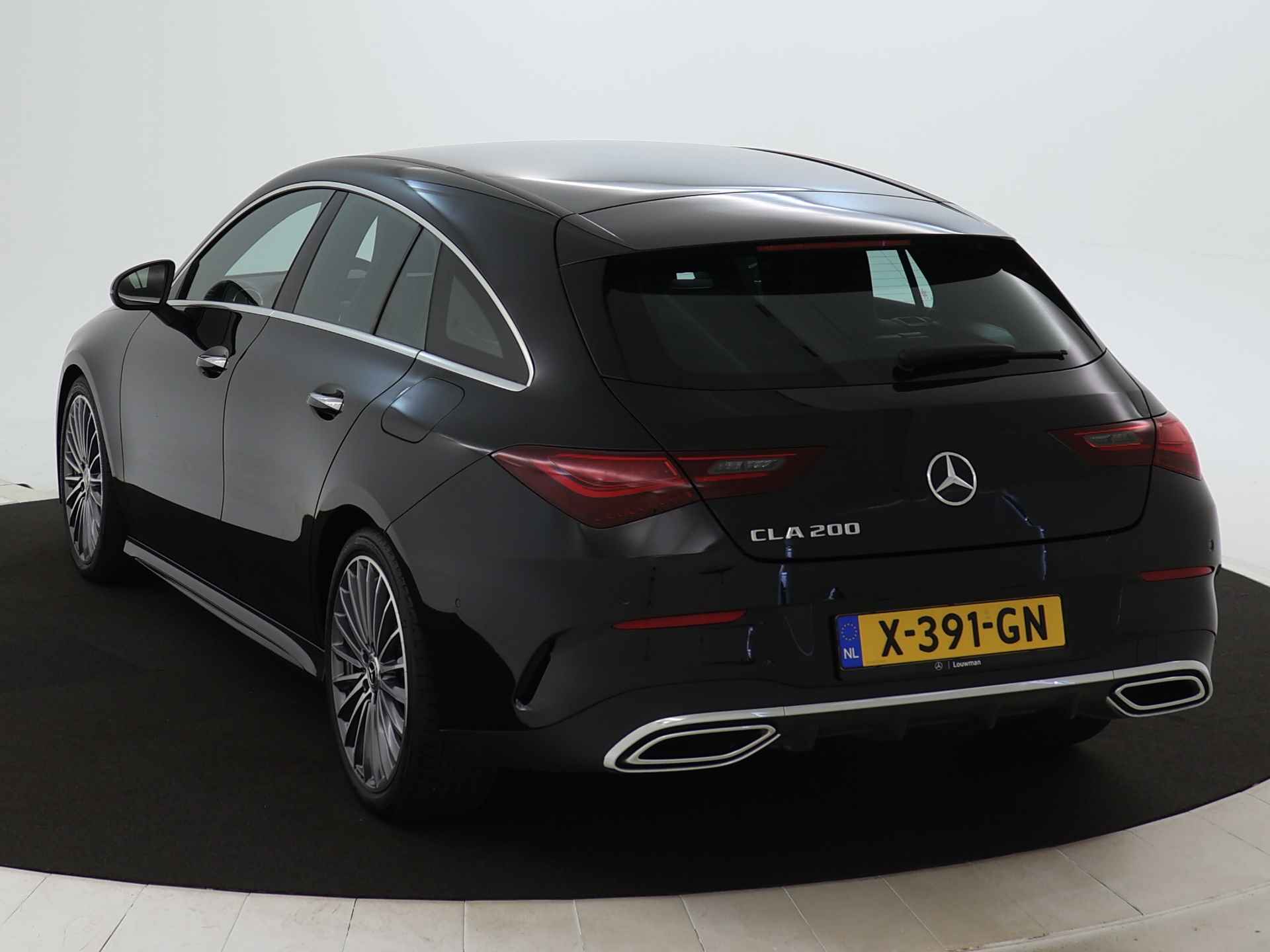 Mercedes-Benz CLA-Klasse Shooting Brake 200 AMG Sportpakket | Keyless Go | Sfeerverlichting | Stoelverwarming | Apple CarPlay | Stoelverwarming | Inclusief 24 maanden MB Certified garantie voor Europa. - 5/45