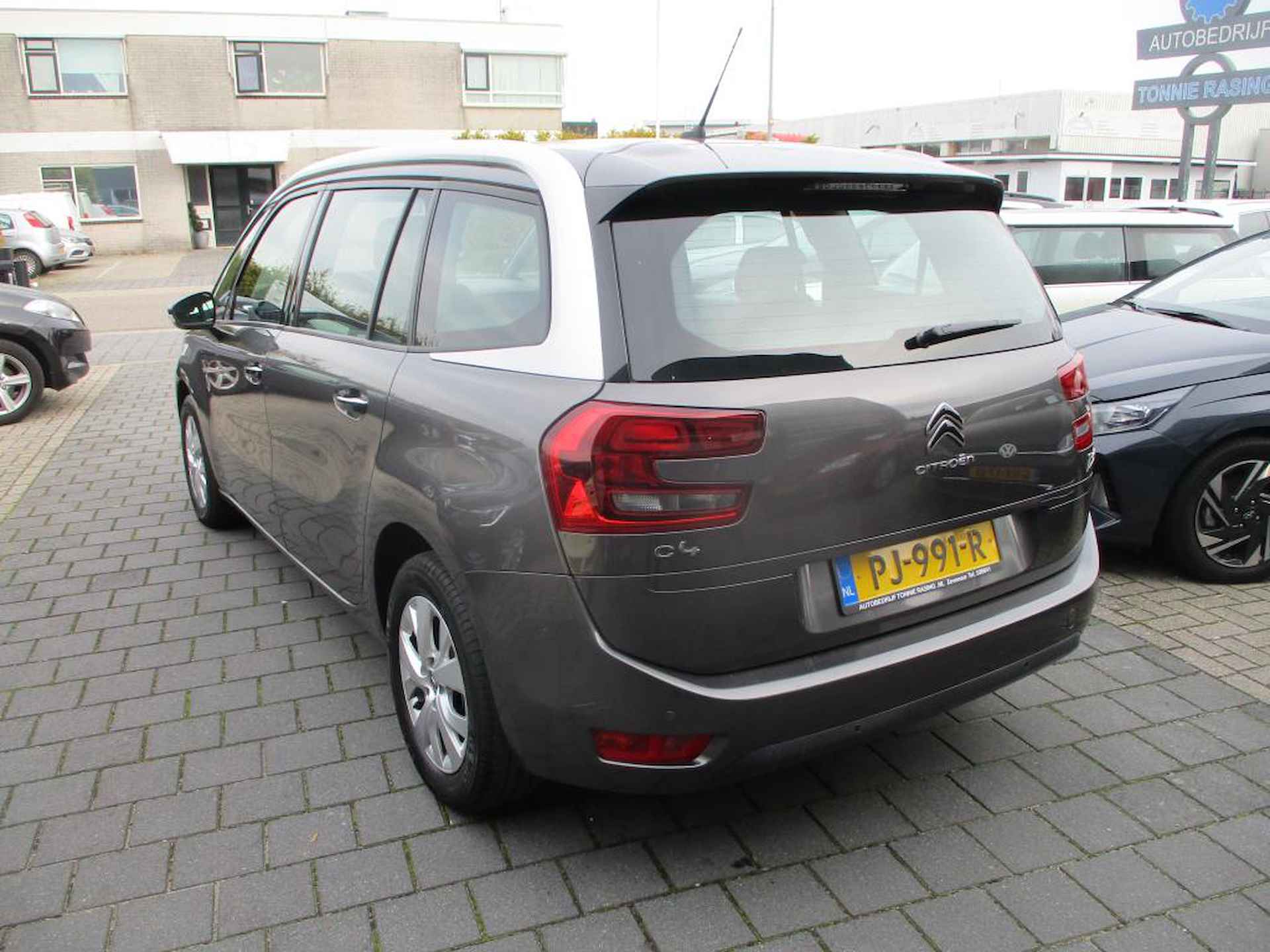 Citroen Grand C4 Picasso 1.2 PureTech Business,7 persoons uitvoering - 2/12