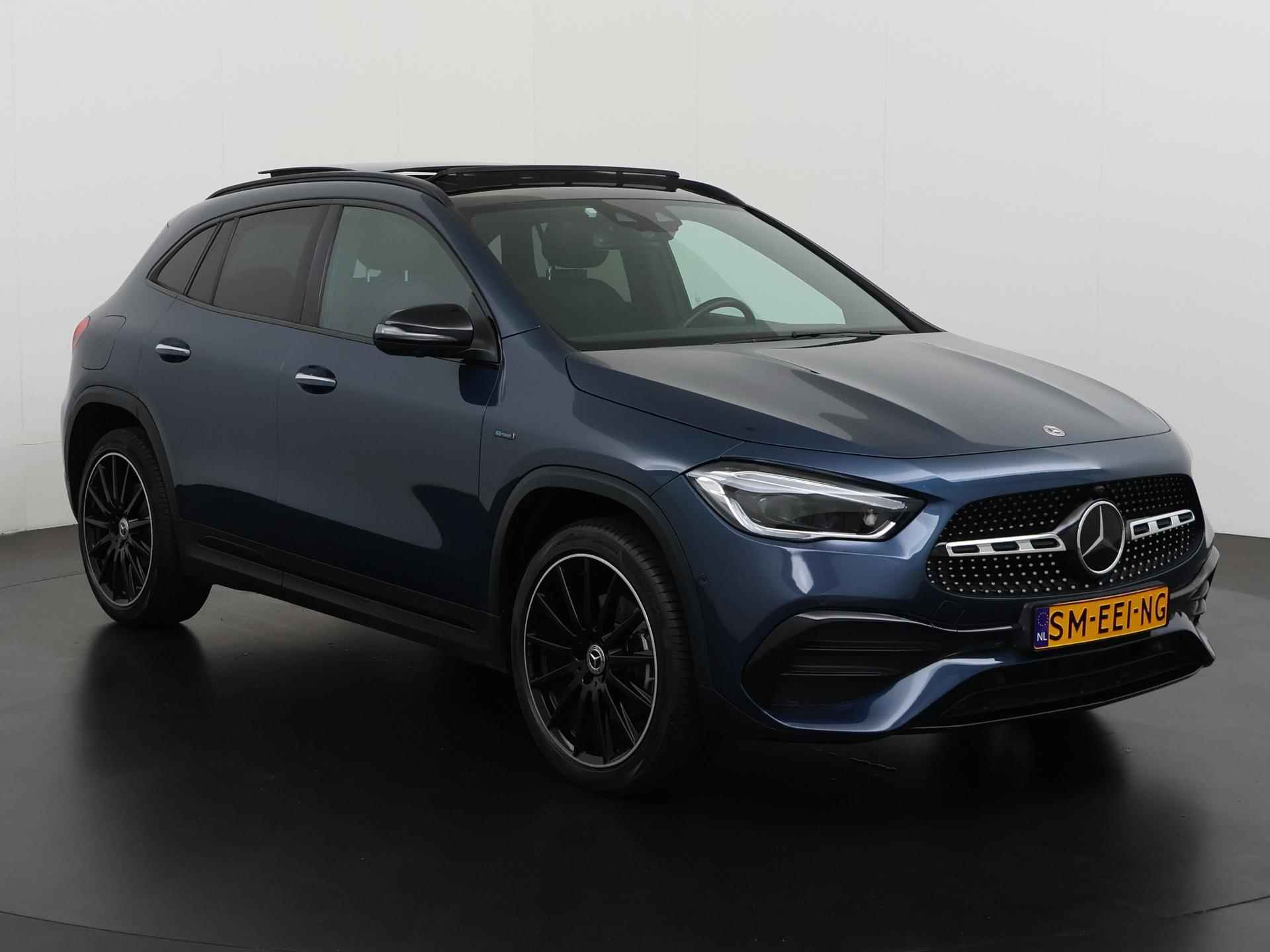 Mercedes-Benz GLA-klasse 250e AMG Line | Panoramadak | 360° Camera | Zondag Open! - 30/51