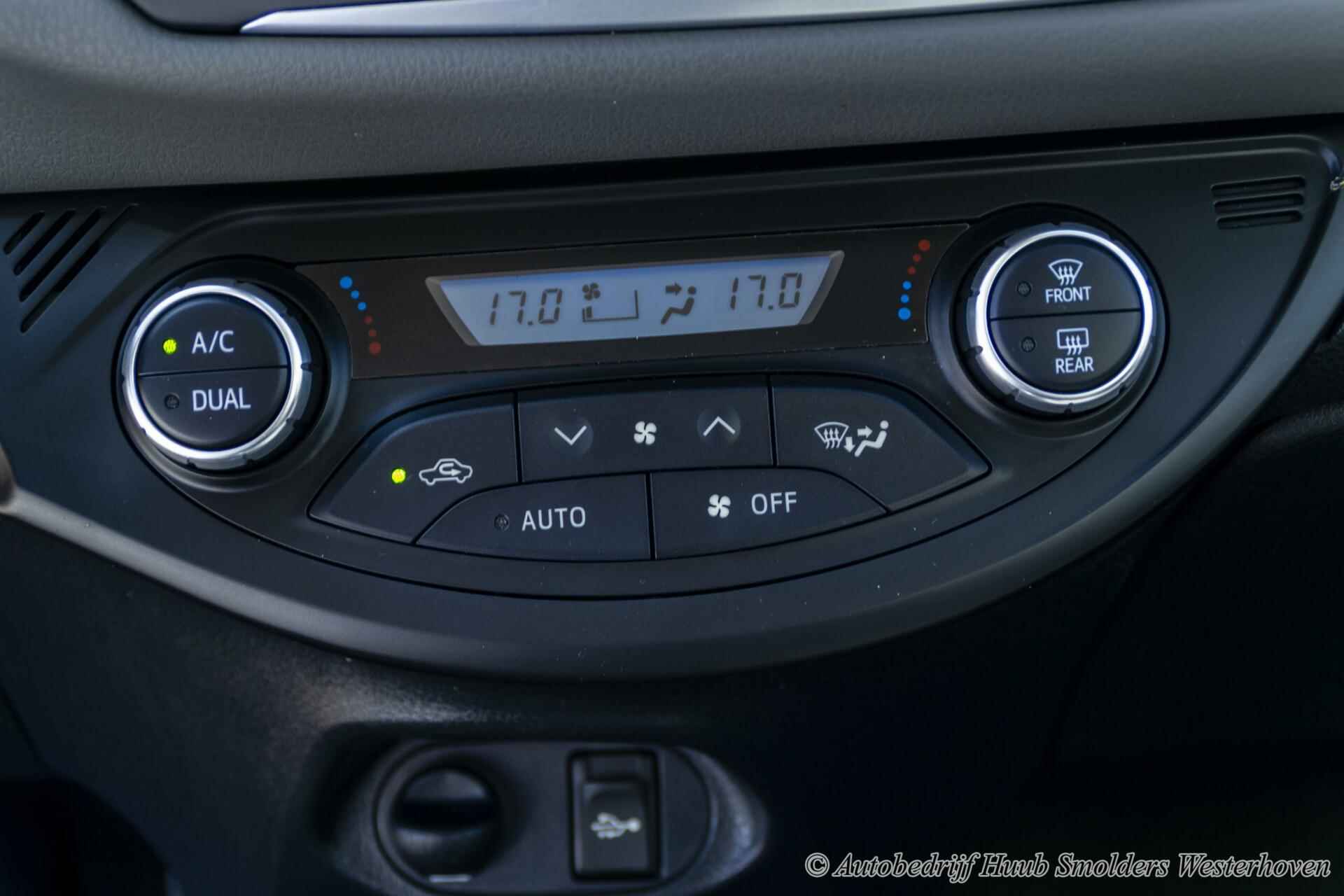 Toyota Yaris 1.0 VVT-i Aspiration met navigatie - 36/53