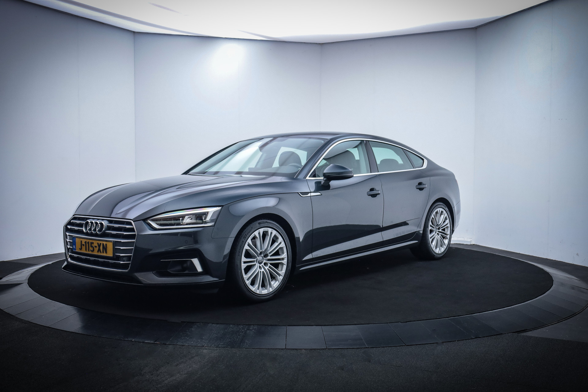 Audi A5 Sportback 40TFSI 190Pk S-Tr SPORT DESIGN FULL LED/NAVI/LEDER/SPORTSTOELEN/ADAPTIVE CRUISE/CLIMA/LMV 18''