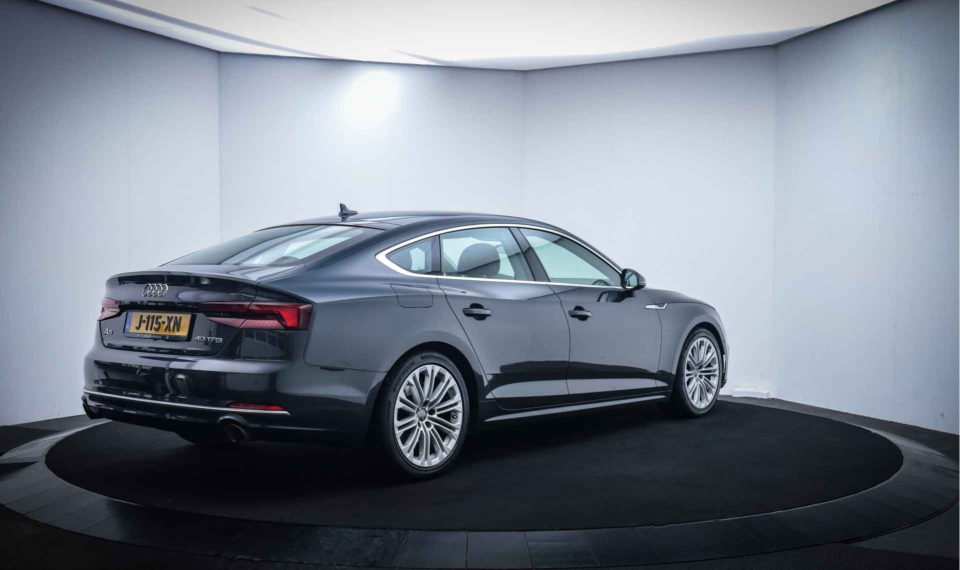 Audi A5 Sportback 40TFSI 190Pk S-Tr SPORT DESIGN FULL LED/NAVI/LEDER/SPORTSTOELEN/ADAPTIVE CRUISE/CLIMA/LMV 18'' - 5/26