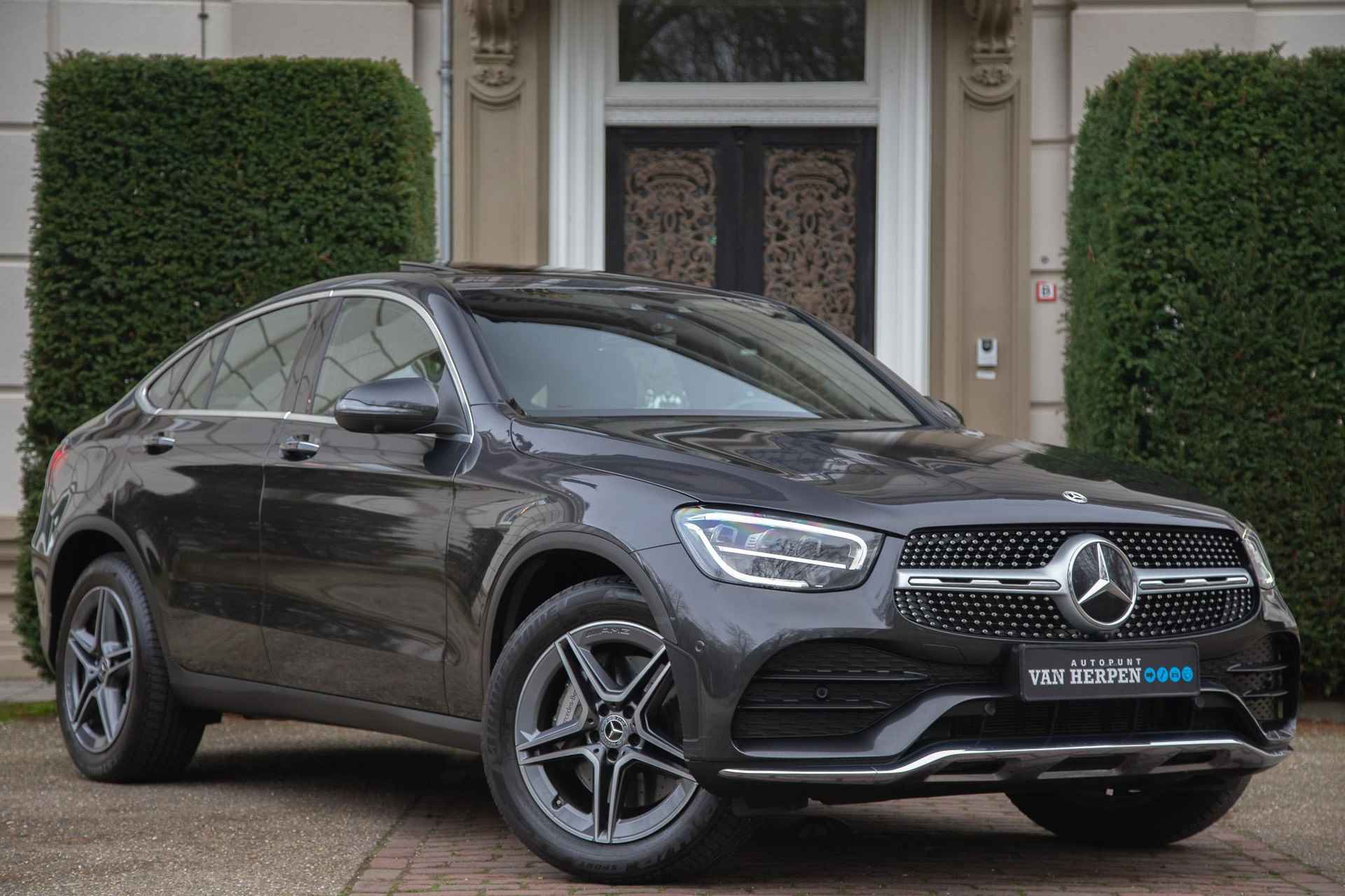 Mercedes-Benz GLC-klasse Coupé 300 4MATIC AMG Pano | 360 Cam | ACC | HUD | Dodehoeksens - 6/55