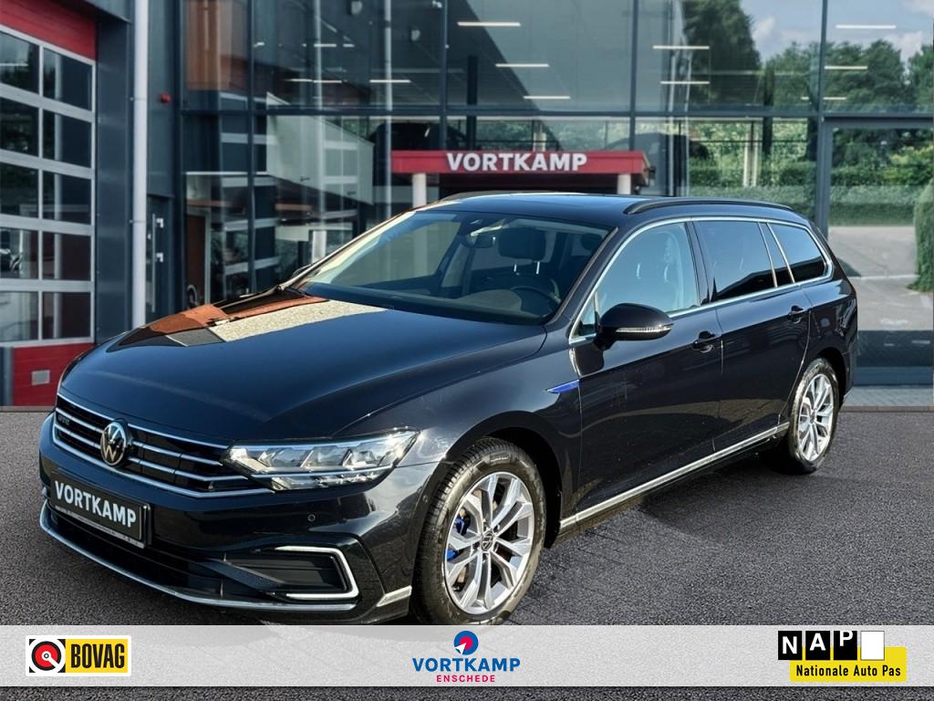 VOLKSWAGEN Passat Variant 1.4 TSI DSG GTE PANO-DAK/TREKHAAK/CAMERA/LEDER/NAVI/CARPLAY/ACC