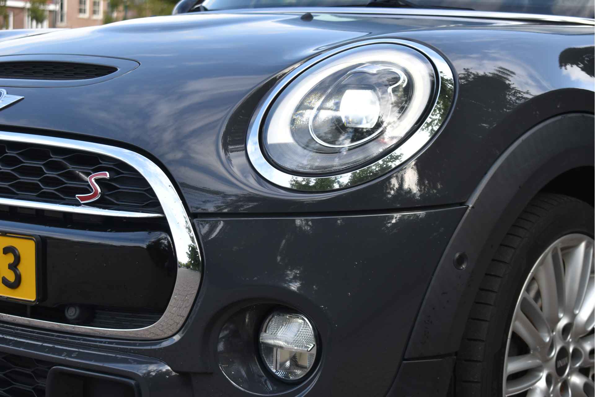 MINI 2.0 Cooper S 192 pk | NL-Auto | Open dak | Keyless | Headup | Leder | Stoelverw | PDC | Xenon/LED - 12/70