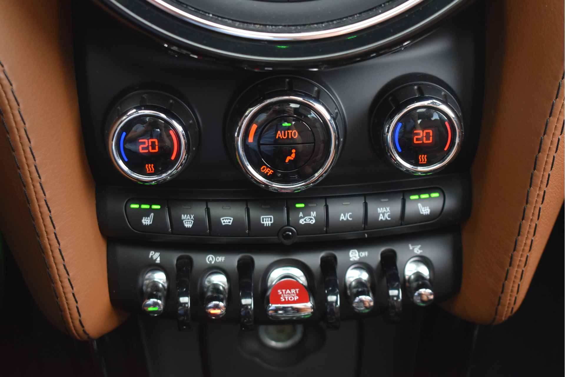 MINI 2.0 Cooper S 192 pk | NL-Auto | Open dak | Keyless | Headup | Leder | Stoelverw | PDC | Xenon/LED - 21/70