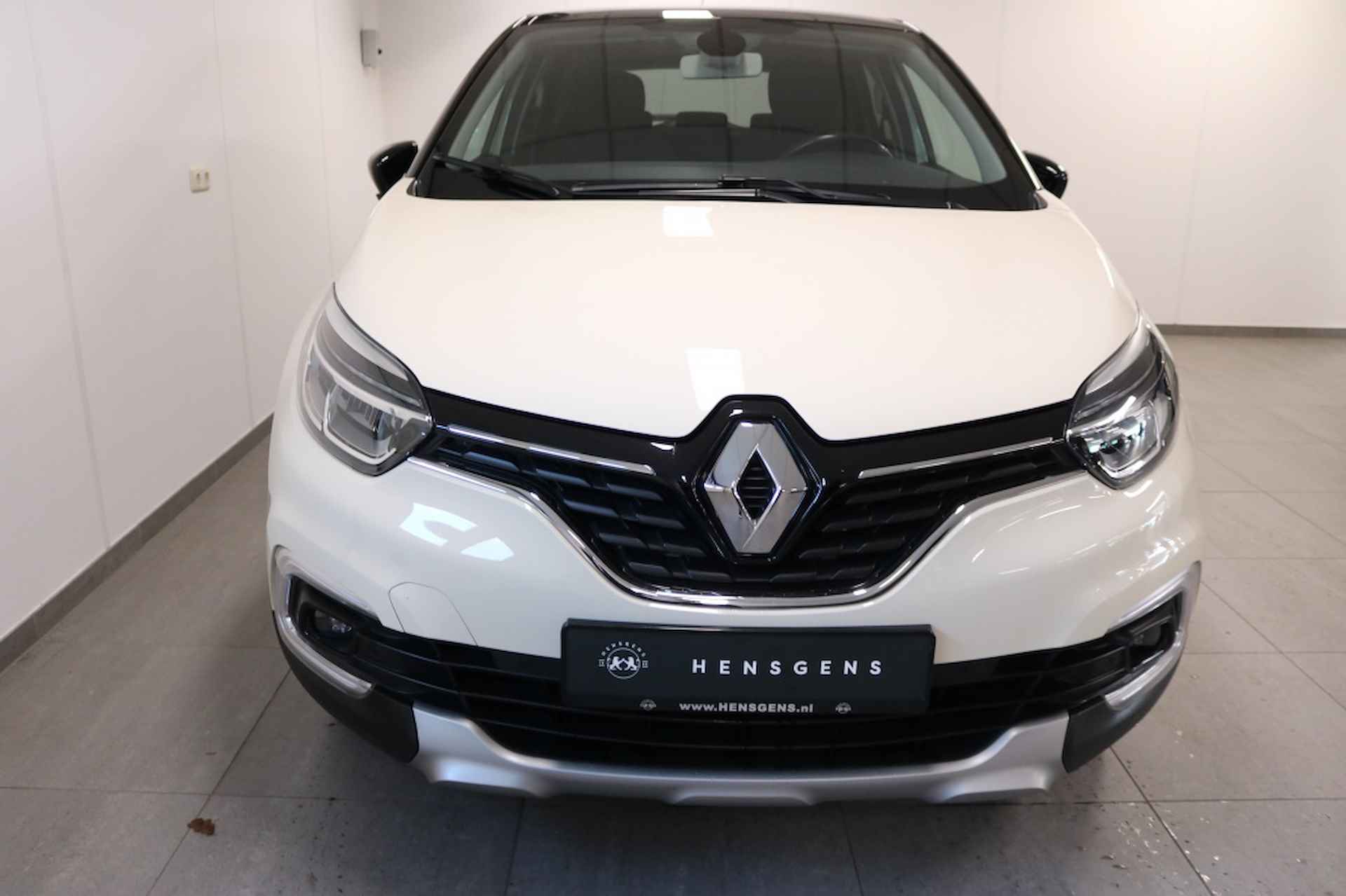 Renault Captur 0.9 TCe Bose - 2/32