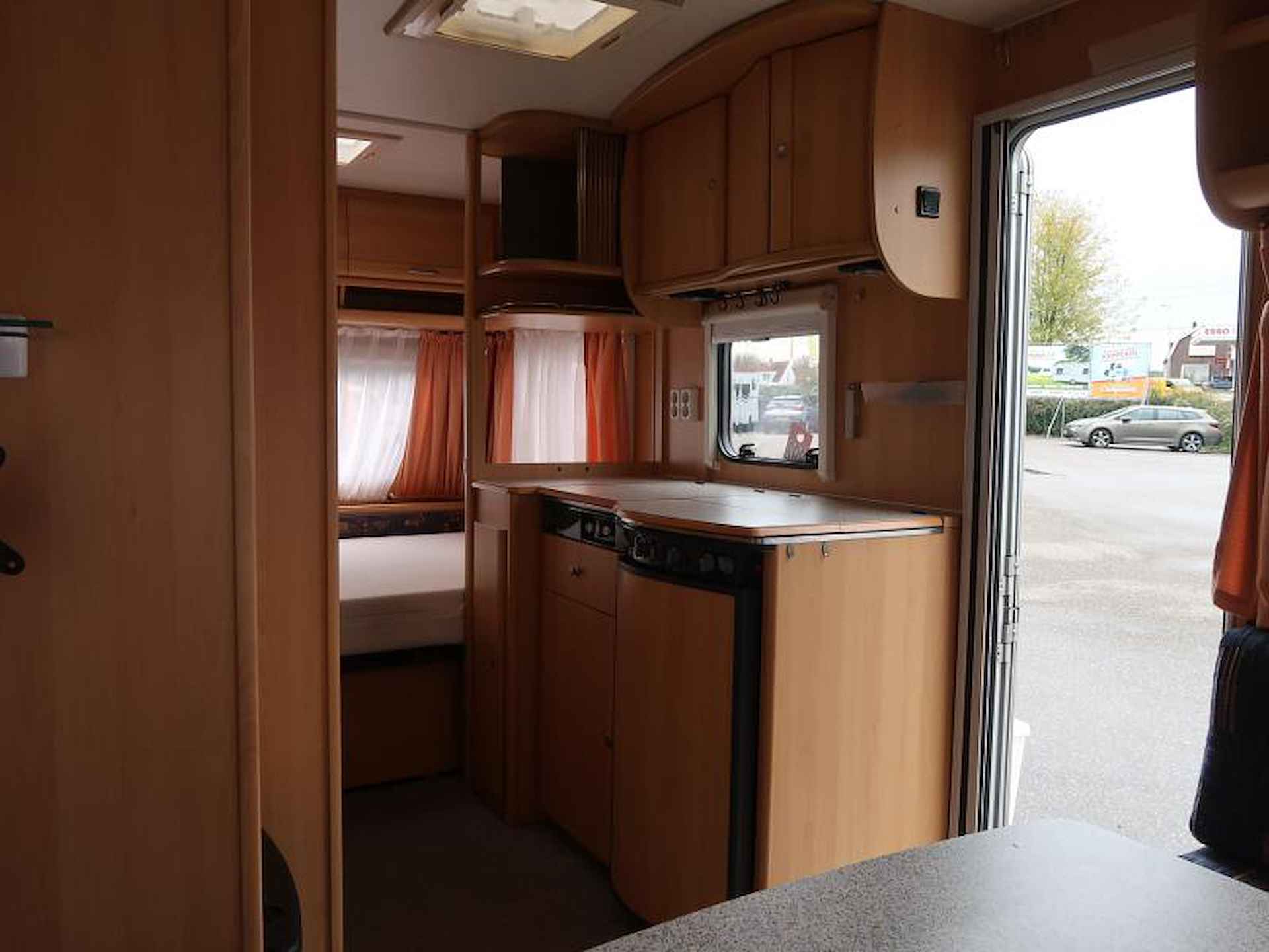 Dethleffs Camper 460 DB MET MOVER EN LUIFEL - 9/22