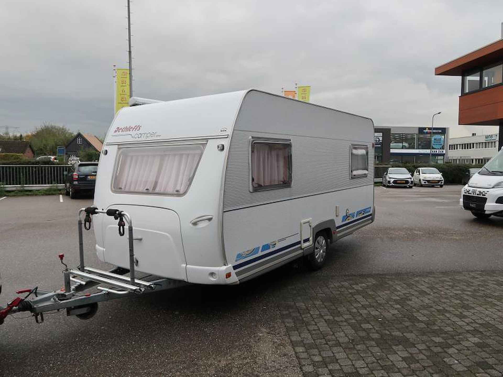 Dethleffs Camper 460 DB MET MOVER EN LUIFEL - 21/22