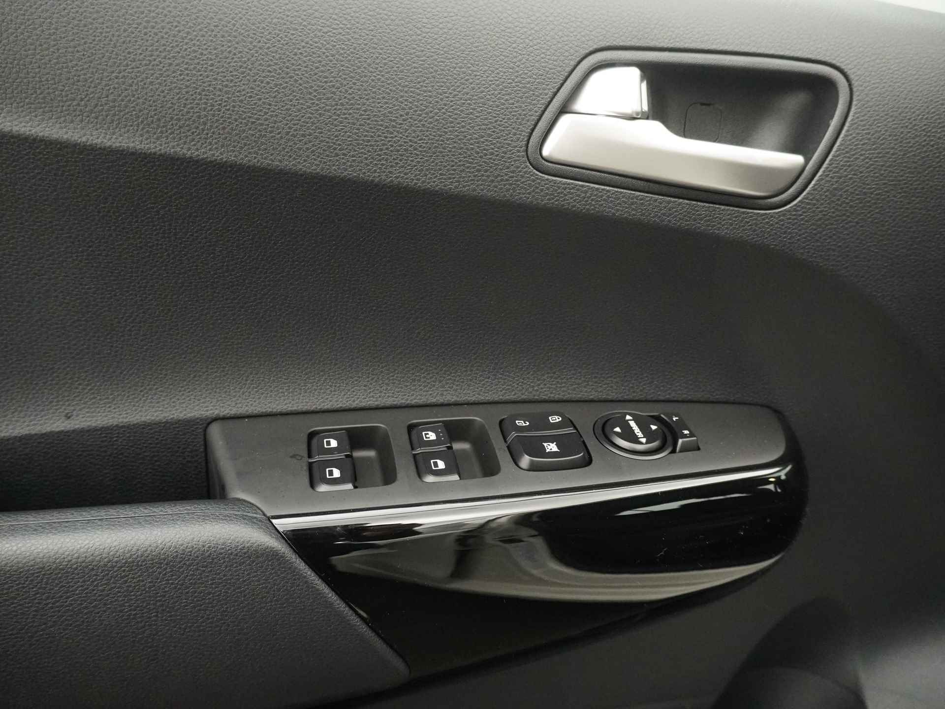 Kia Picanto 1.0 DPi DynamicLine - Cruise Control - Airco - Achteruitrijcamera - Apple CarPlay/Android Auto - Fabrieksgarantie tot 2031 - Meerdere kleuren uit voorraad leverbaar! - 19/40