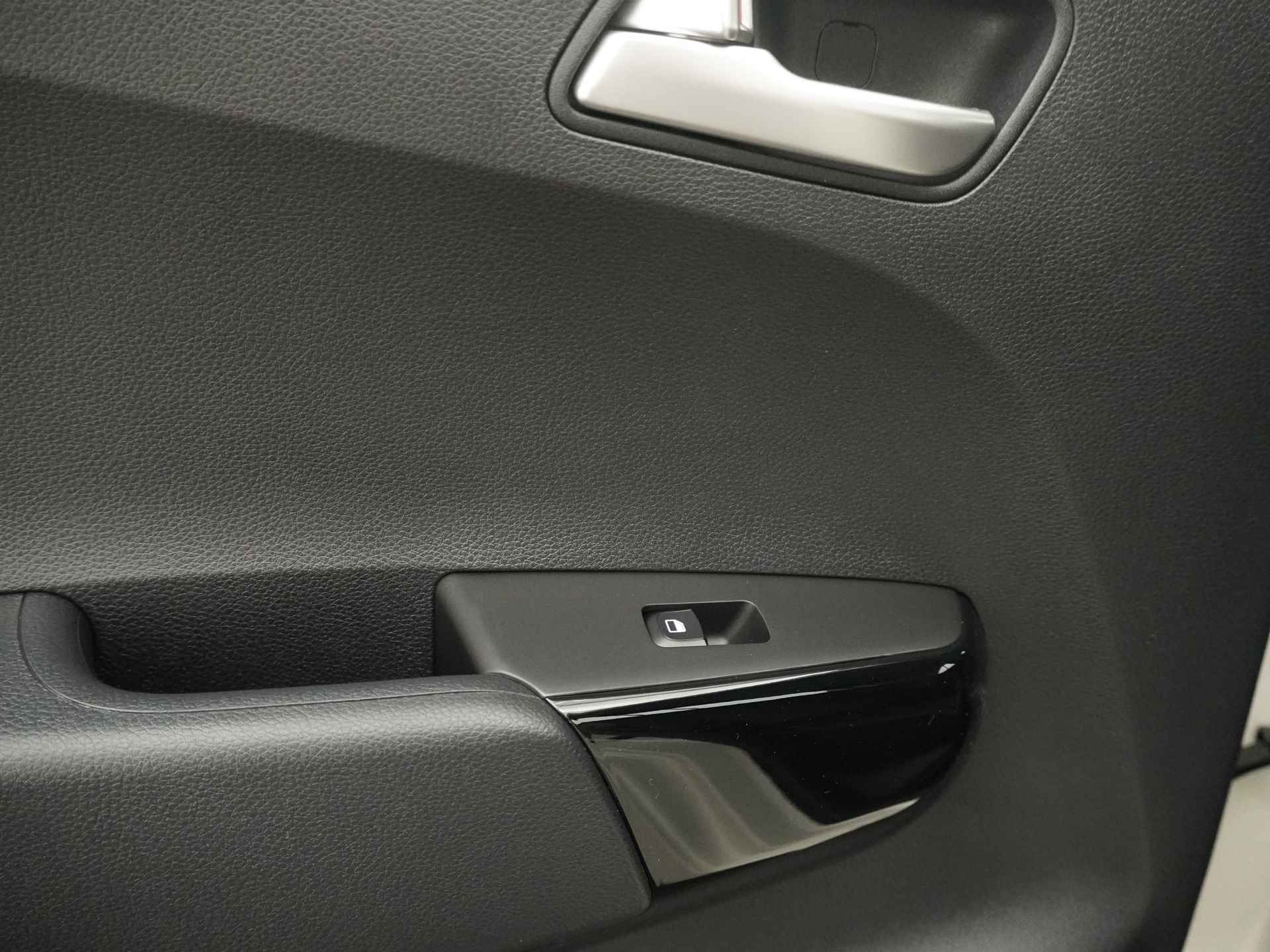 Kia Picanto 1.0 DPi DynamicLine - Cruise Control - Airco - Achteruitrijcamera - Apple CarPlay/Android Auto - Fabrieksgarantie tot 2031 - Meerdere kleuren uit voorraad leverbaar! - 29/40
