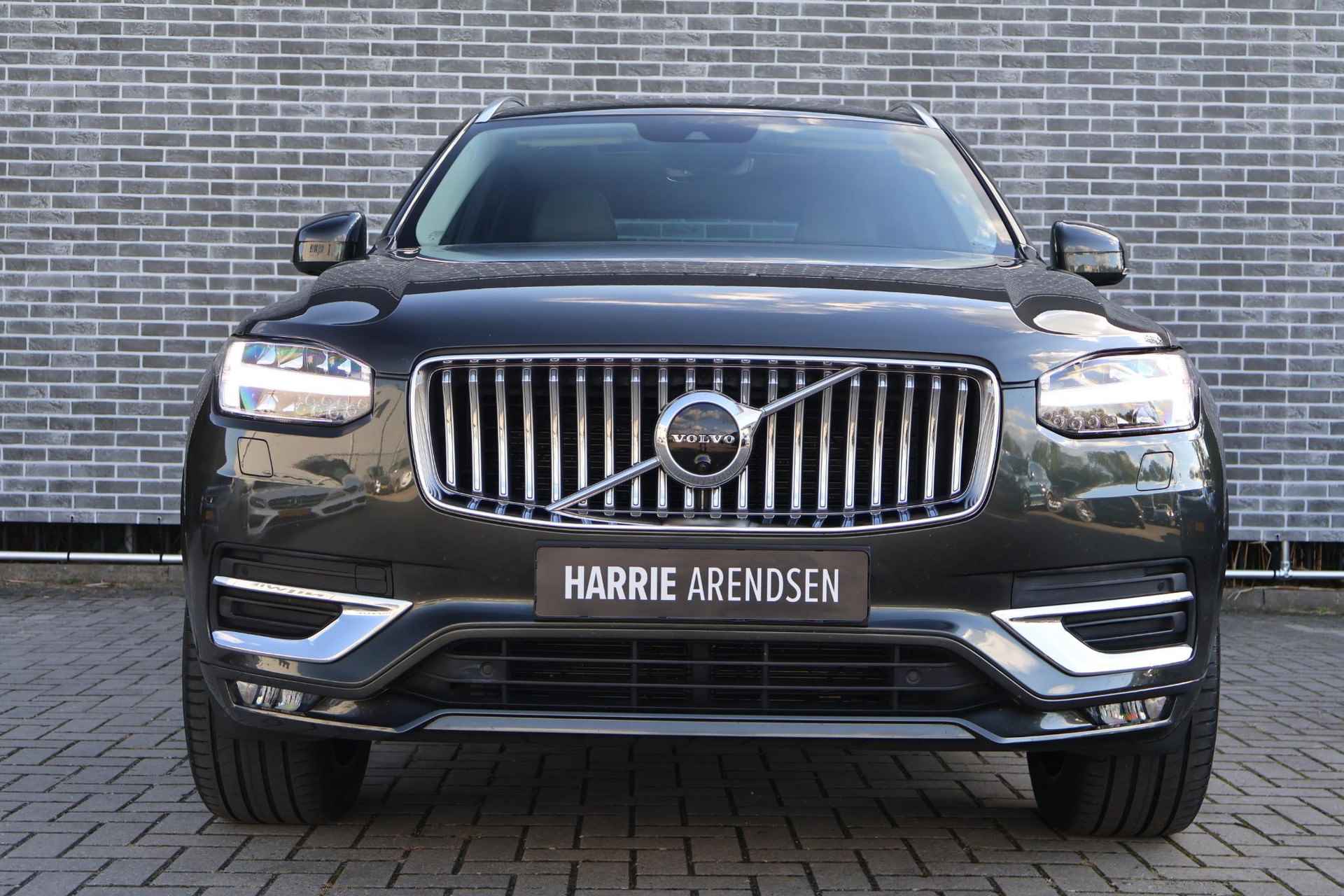 Volvo XC90 2.0 B5 Diesel AWD Inscription Trekhaak | Luchtvering | Rondom zicht Camera | Schuif-/ Kanteldak | Full Led Koplampen | Lederen bekleed dashboard | Stoel Ventilatie | Stoel massage | verwarmd stuurwiel - 5/33