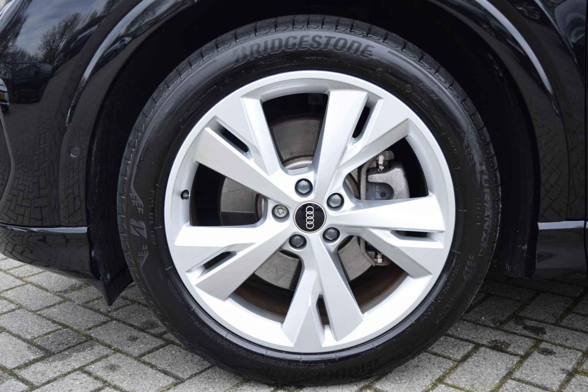 Audi Q4 e-tron 40 S Edition | S Line | achteruitrijcamera | zwart optiek | 20" - 3/20