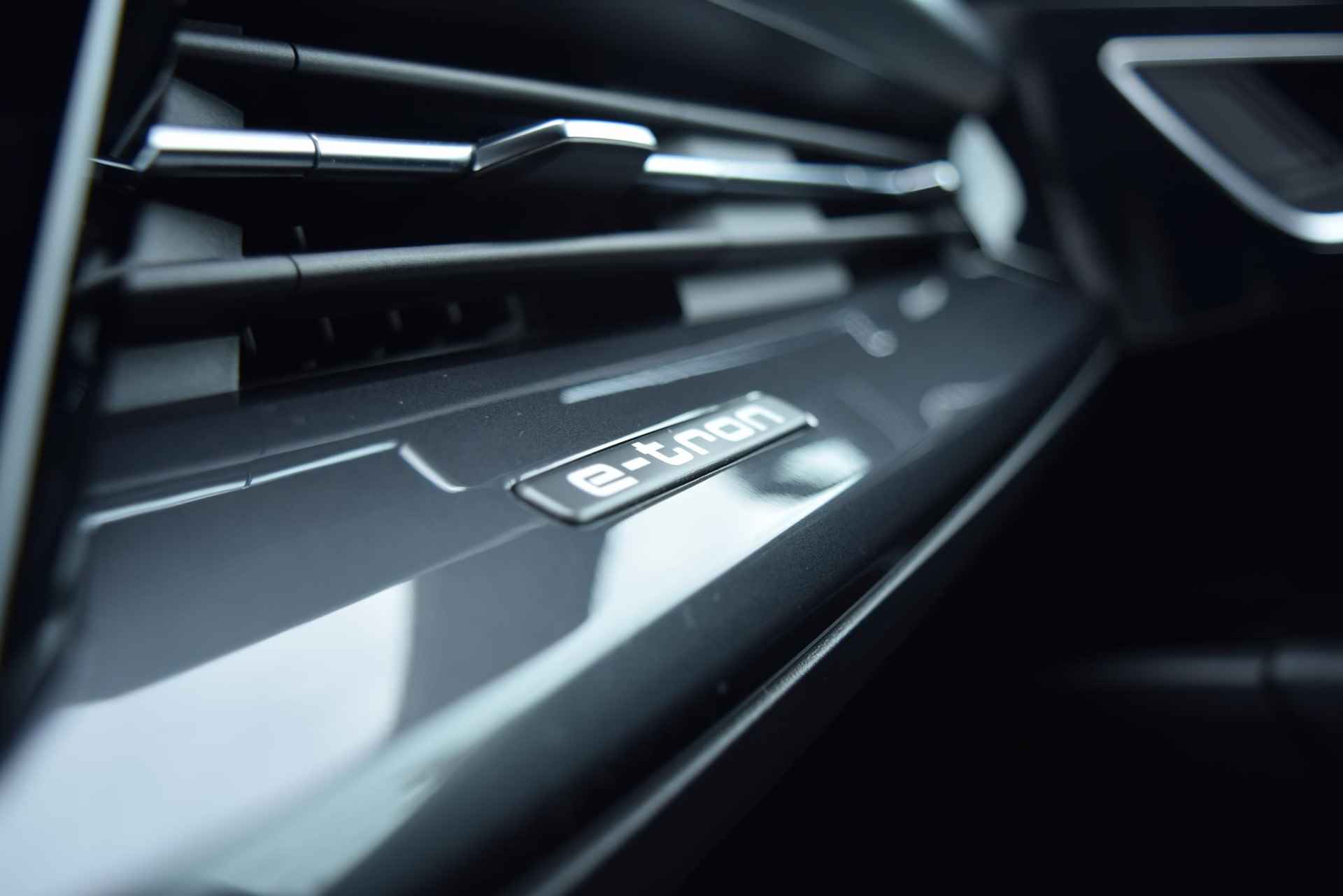 Audi Q4 e-tron 40 S Edition | S Line | achteruitrijcamera | zwart optiek | 20" - 15/20