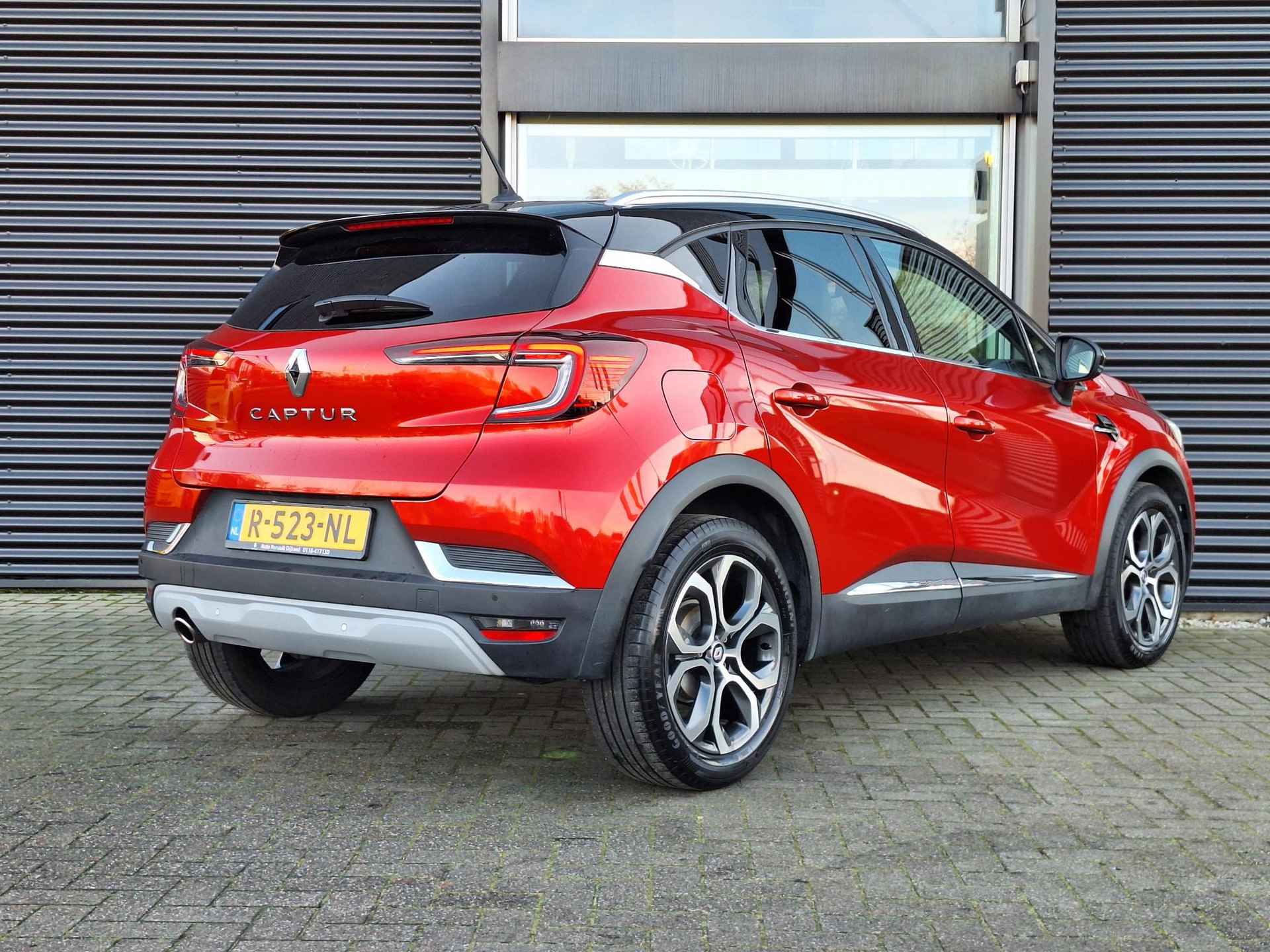 Renault Captur 1.3 TCe 140 EDC AUTOMAAT Intens Stoel/stuur verwarming, Camera, 18" LM - 6/52