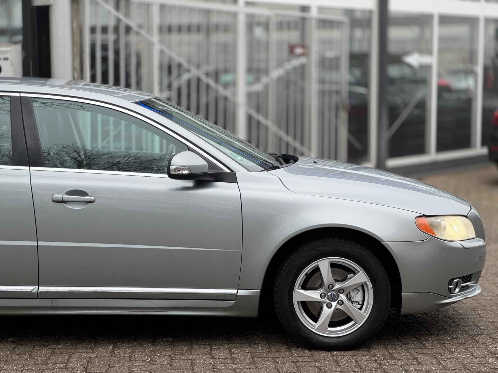 Volvo S80 2.4 D5 Executive Aut Stoel vw Leder Navi Trekhaak Alle boekjes Cruise Export mogelijk - 38/56