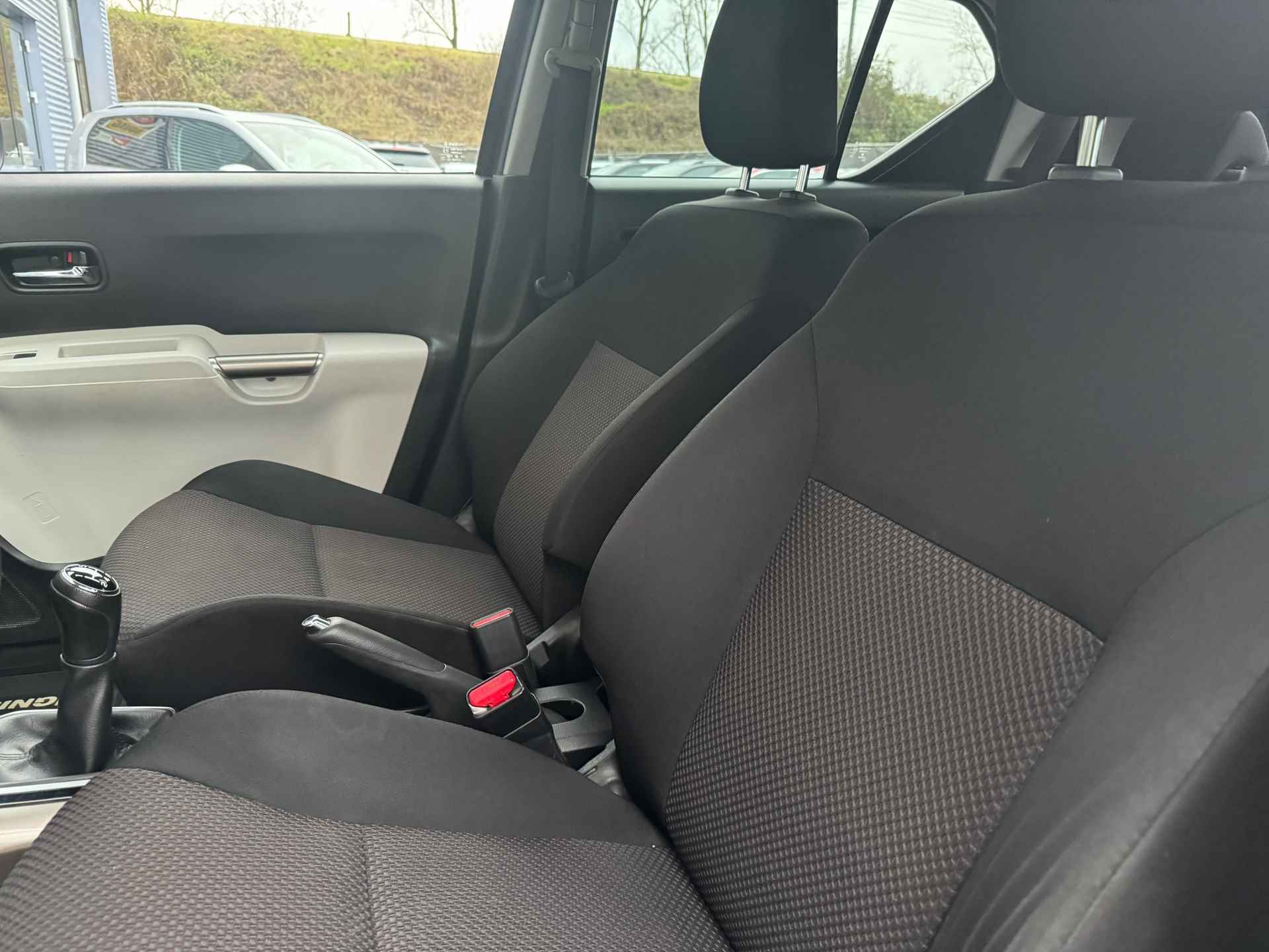 Suzuki IGNIS 1.2 ALL Grip Comfort| Airco|Applecarplay|Camera|Stoelverwarming - 24/32