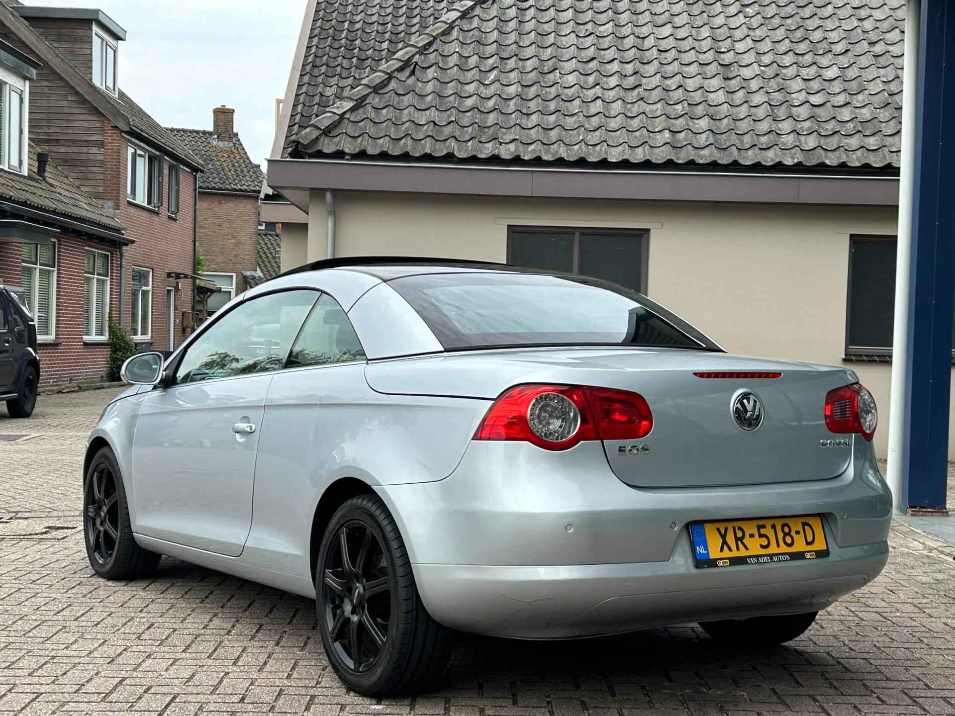 Volkswagen Eos 2.0-16v FSI El.Schuif-Panorama Navi Bluetooth Leder Clima Park.Sens Stoelverw. 17" LM-Velgen - 6/29