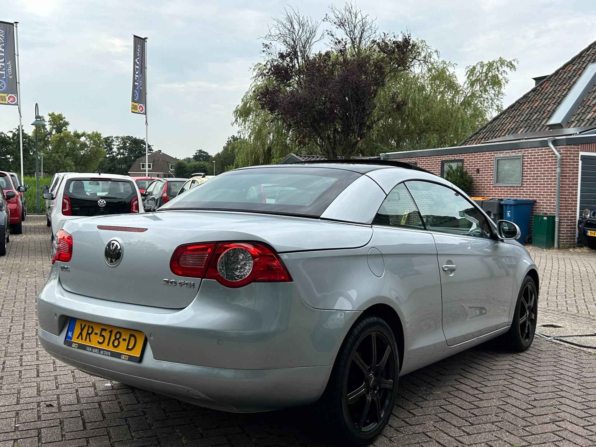 Volkswagen Eos 2.0-16v FSI El.Schuif-Panorama Navi Bluetooth Leder Clima Park.Sens Stoelverw. 17" LM-Velgen - 8/29