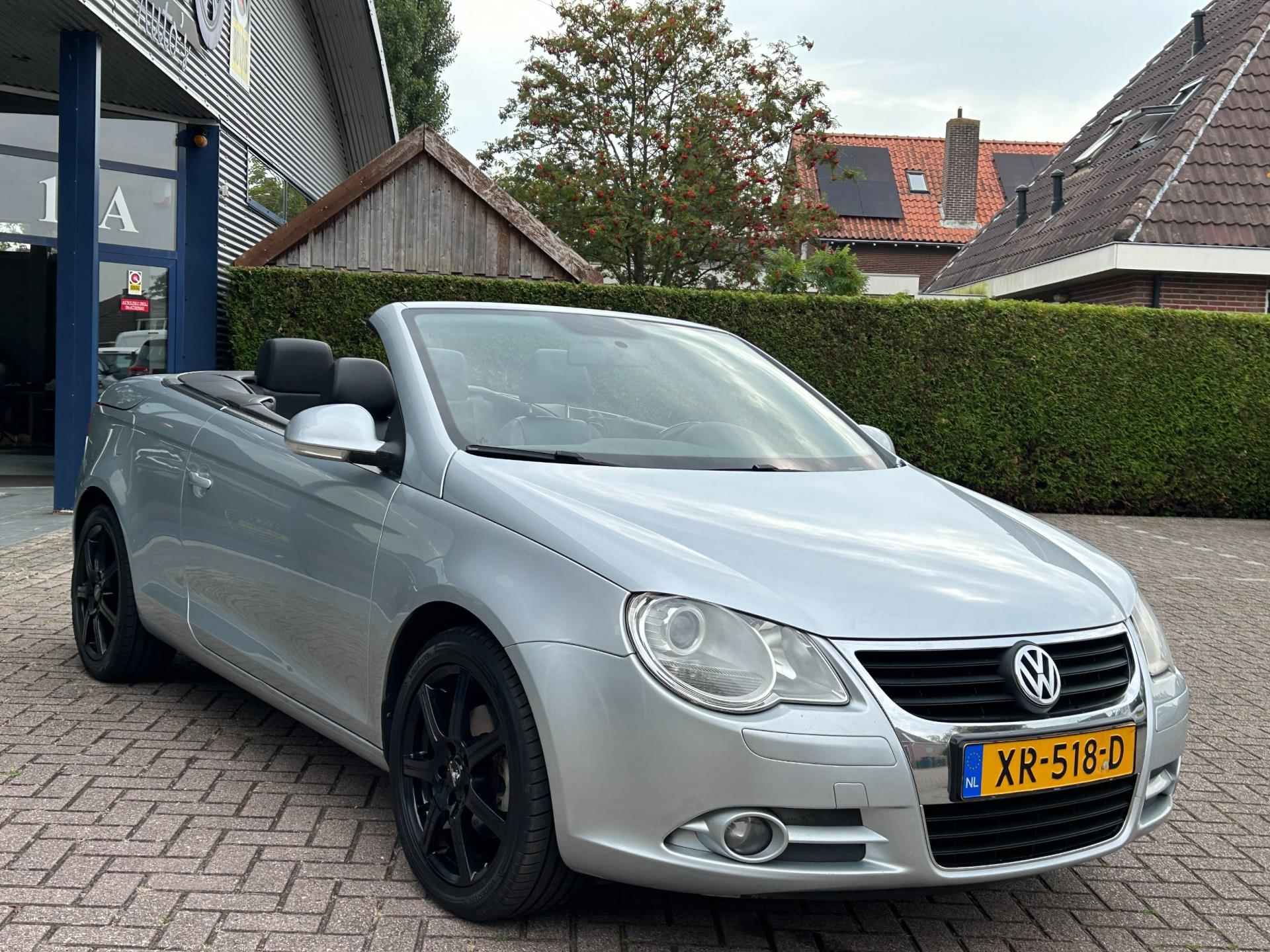 Volkswagen Eos 2.0-16v FSI El.Schuif-Panorama Navi Bluetooth Leder Clima Park.Sens Stoelverw. 17" LM-Velgen - 11/29