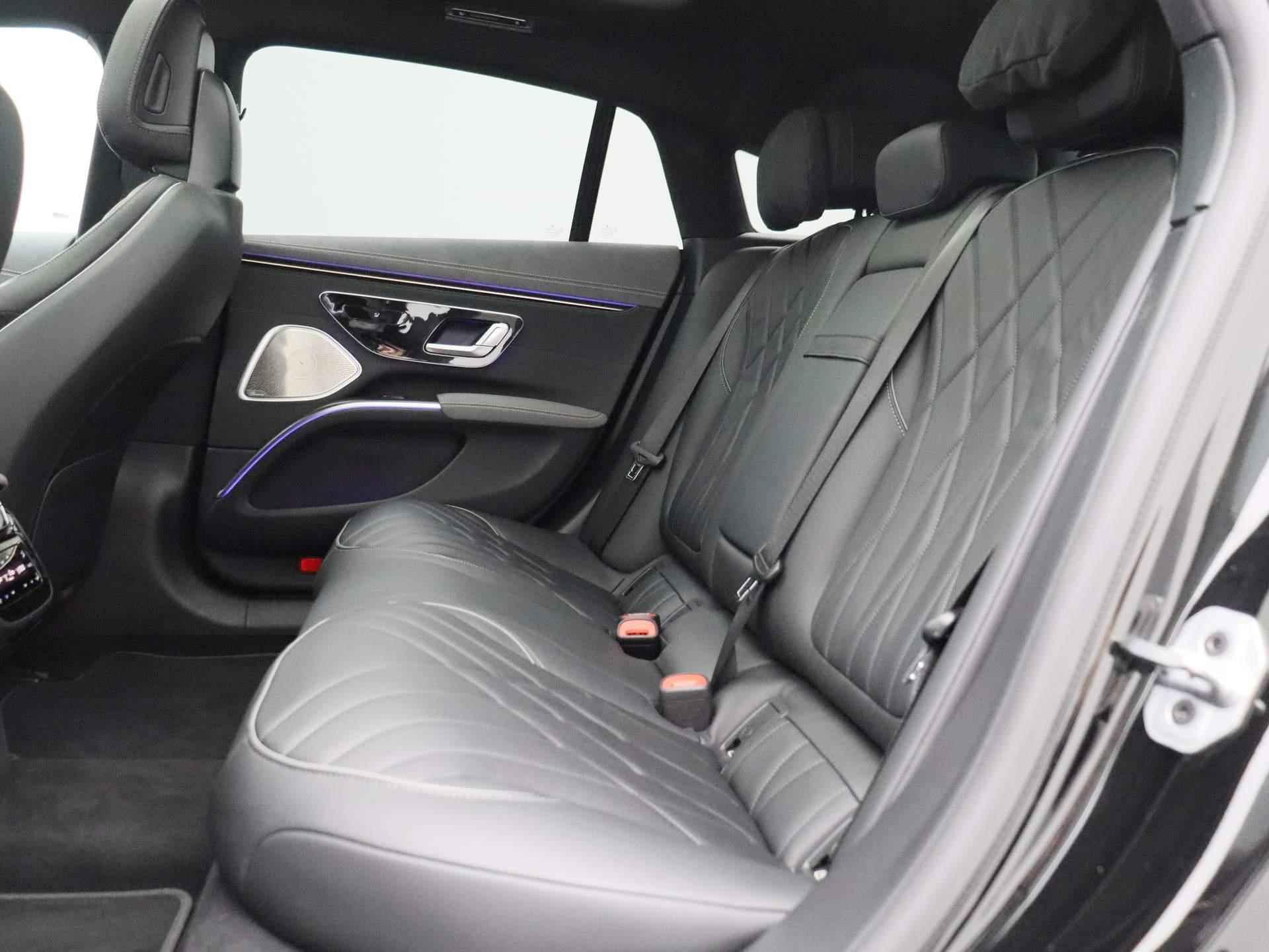 Mercedes-Benz EQS 450+ AMG Line 108 kWh | Leder Interieur | Camera's | Schuifdak | Achterasbesturing | Inklapbare Trekhaak | Memory Seats | Burmester Audio | Stoelverwarming | 21'' | - 12/68