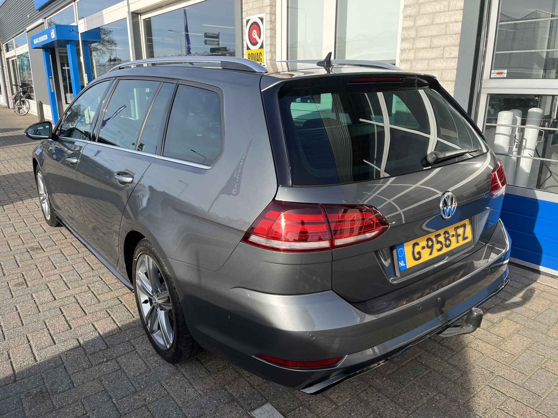 Volkswagen GOLF Variant 1.5 TSI R-Line / AUTOMAAT/ 2X R-LINE/ TREKHAAK/ DIGITAL DASH/ ACC/ DAB/ NAVI/ APP-CONNECT/ PARK. SENSOREN + CAMERA/ CLIMA/ STOELVERWARMING - 6/39