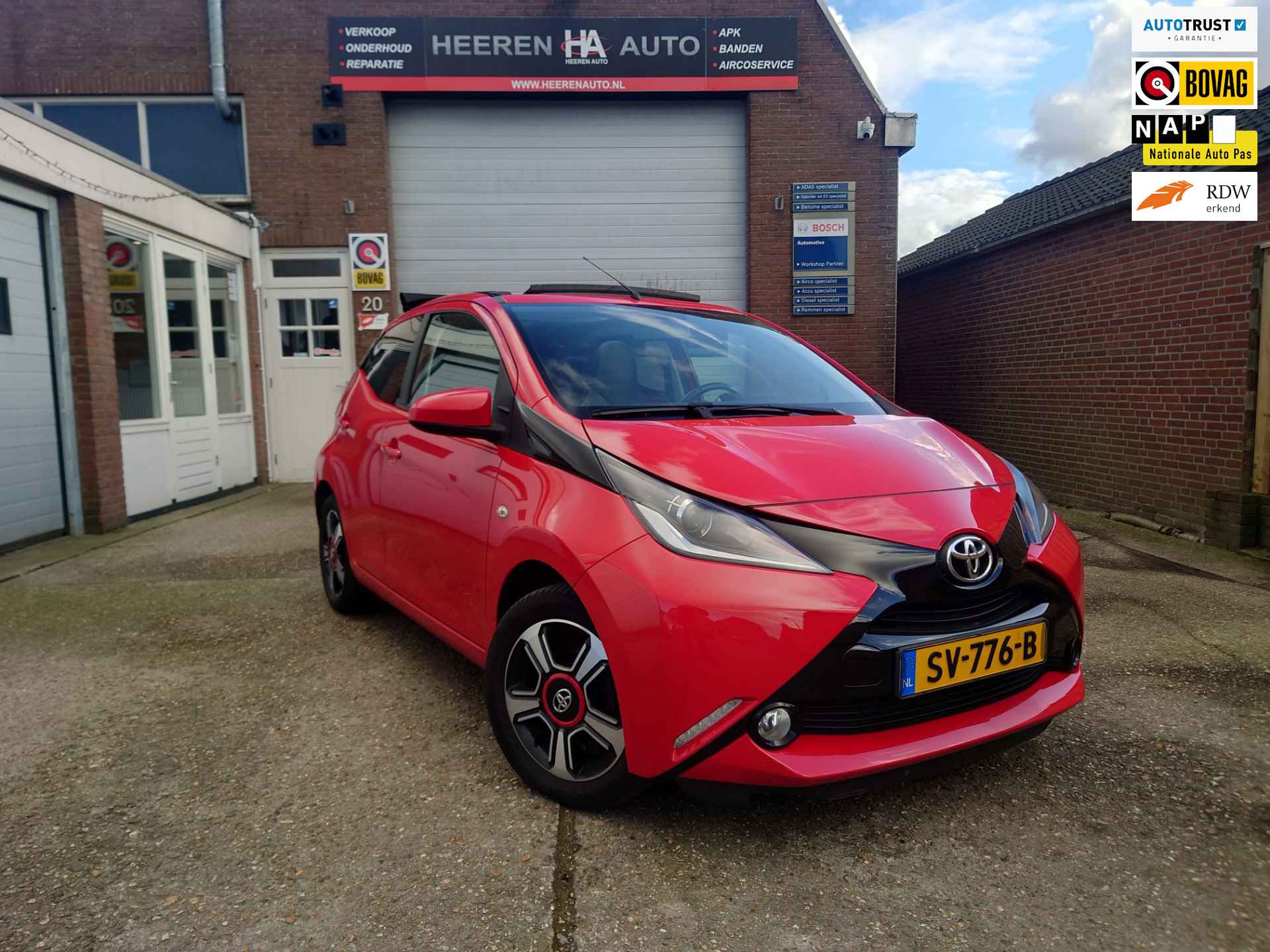 Toyota Aygo 1.0 VVT-i x-pose, Cabriodak, Dealer onderhouden, Achteruitrijcamera, Clima