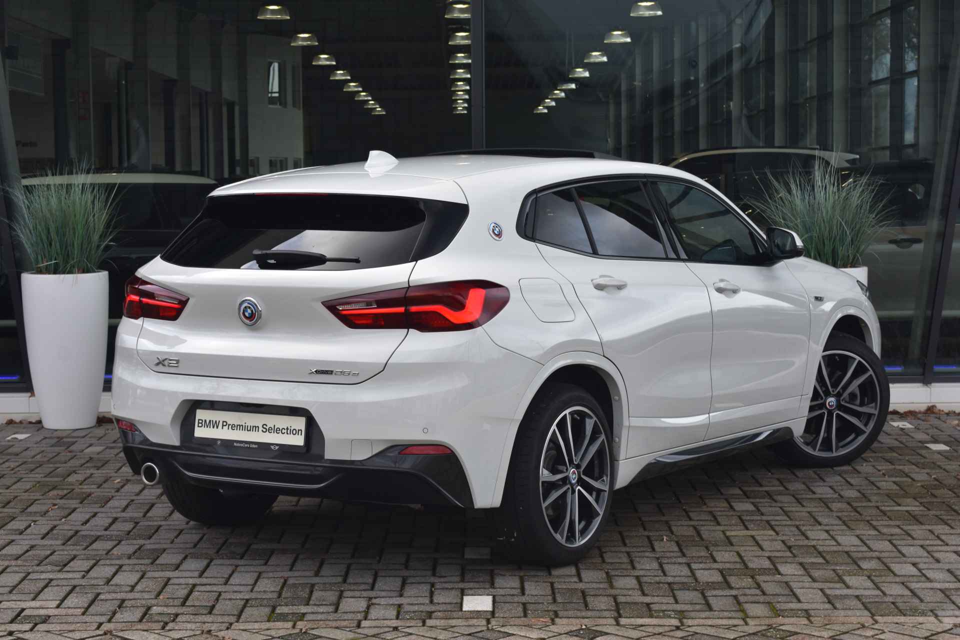 BMW X2 xDrive25e 220 pk M Sport High Executive Automaat / Panoramadak / Adaptieve Cruise Control / Achteruitrijcamera / Head-Up Display / Elektrische Sportstoelen / 19 inch LMV / Keyless Entry - 5/57