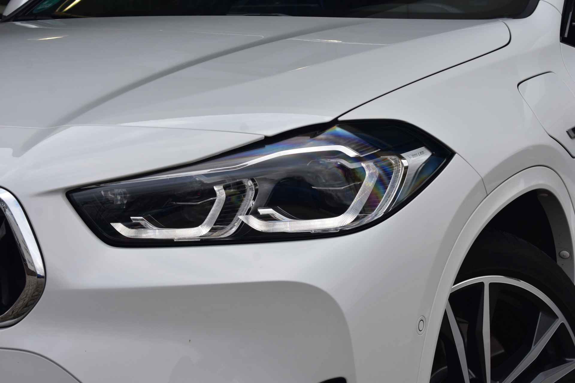 BMW X2 xDrive25e 220 pk M Sport High Executive Automaat / Panoramadak / Adaptieve Cruise Control / Achteruitrijcamera / Head-Up Display / Elektrische Sportstoelen / 19 inch LMV / Keyless Entry - 14/57