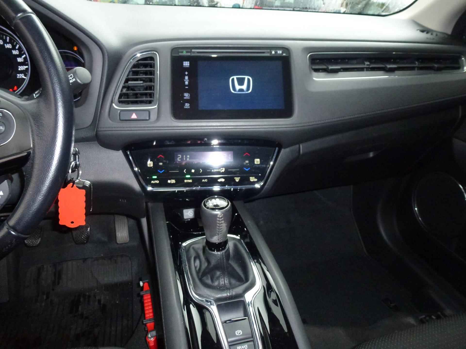 Honda HR-V 1.5 i-VTEC Elegance // VOLLEDIG ONDERHOUDEN / 12 MAANDEN BOVAG / CRUISE CONTROL / ACHTERUITRIJCAMERA - 11/16