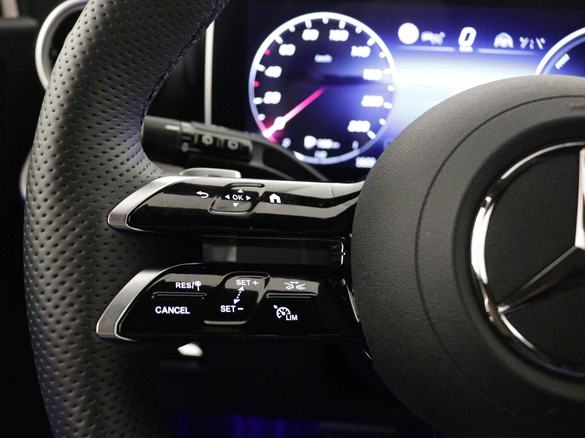 Mercedes-Benz GLC 300 e AMG Nightpakket | Rijassistentie Pack | 360-Camera | Apple Car.Play | Sfeerverlichting | DAB | Inclusief 24 maanden Mercedes-Benz Certified garantie voor Europa. - 23/43