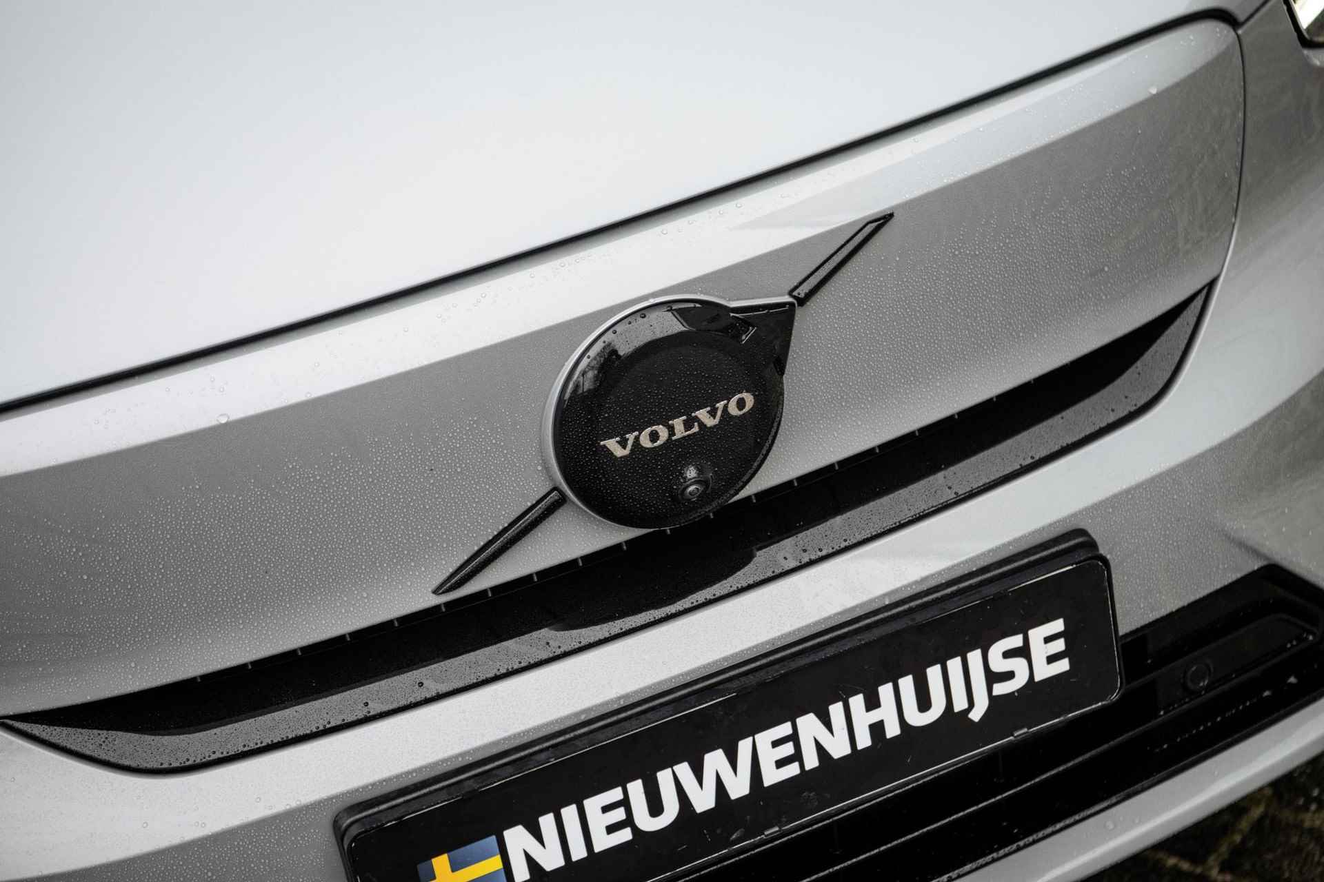 Volvo C40 Recharge Twin Ultimate 82 kWh Fin. € 1.322 p/m | Long Range | Pixel Led | Wool Blend | Black Pack | Heico Verlaging | Exterieur Delen in Kleur | - 14/68