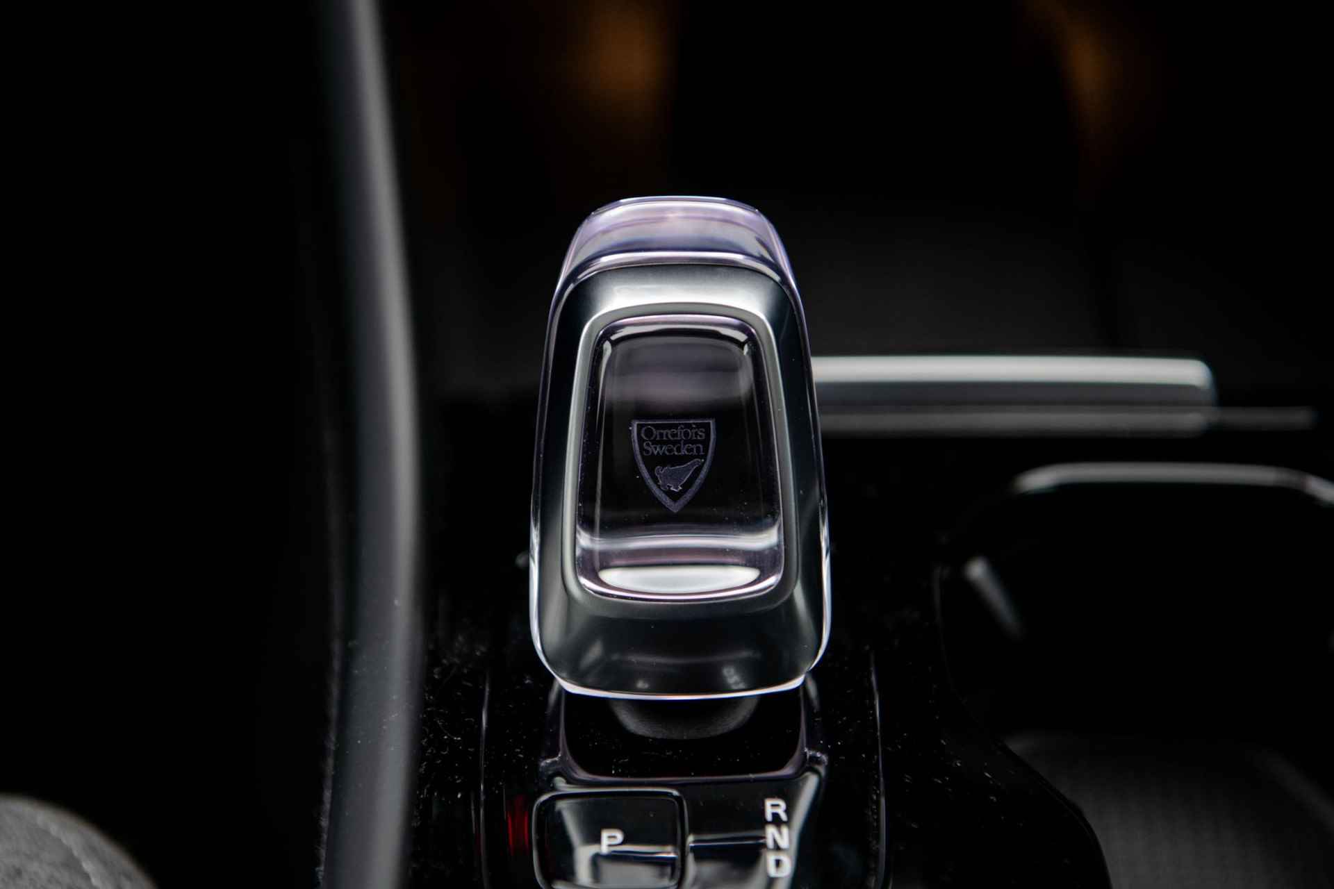 Volvo C40 Recharge Twin Ultimate 82 kWh Fin. € 1.322 p/m | Long Range | Pixel Led | Wool Blend | Black Pack | Heico Verlaging | Exterieur Delen in Kleur | - 43/68