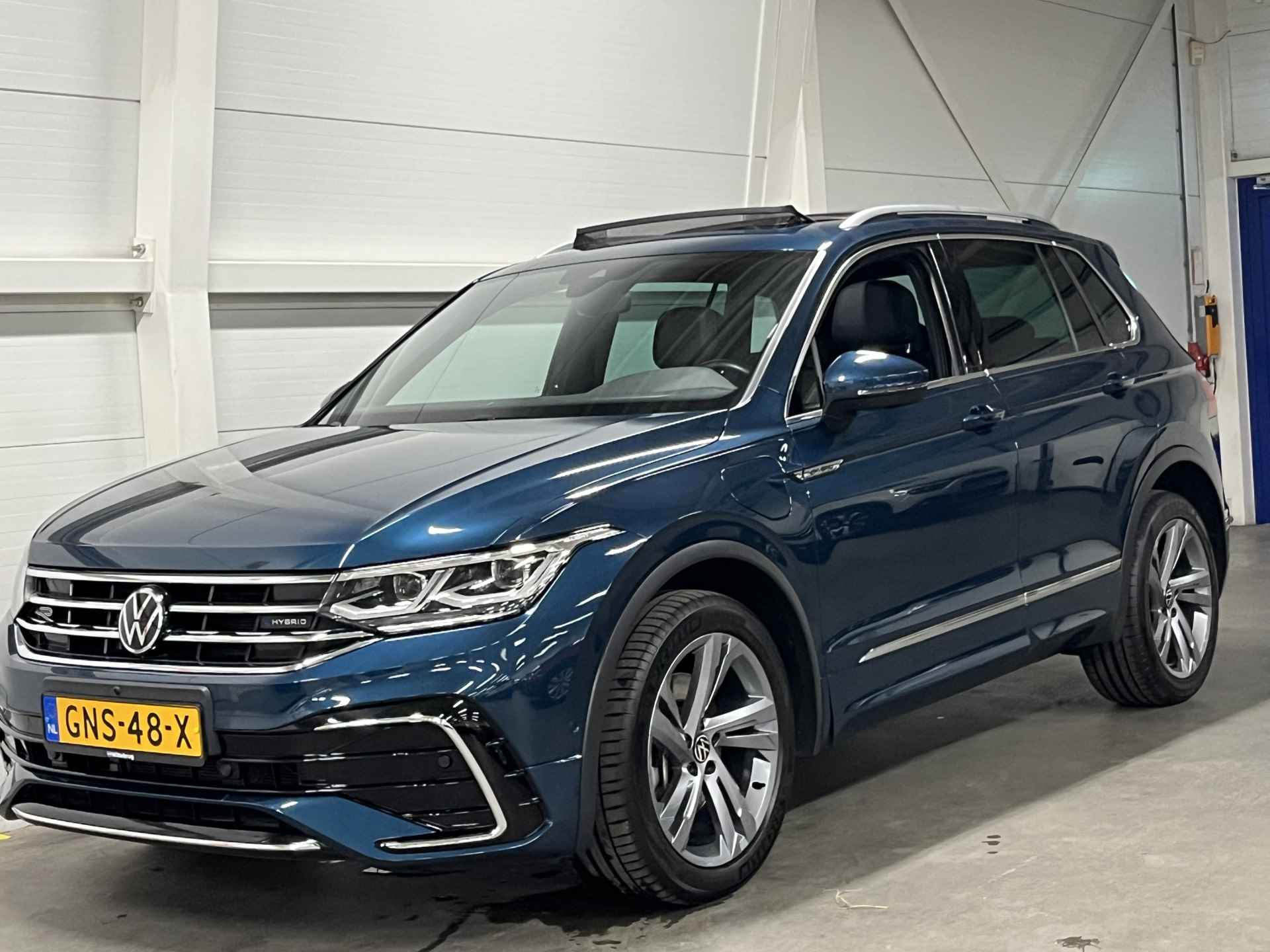 Volkswagen Tiguan 1.4 TSI eHybrid R-Line Business+ Automaat | Schuifdak | Adaptive cruise | Electrische achterklep | Mag Geremd 1.800KG Trekken !! - 31/46