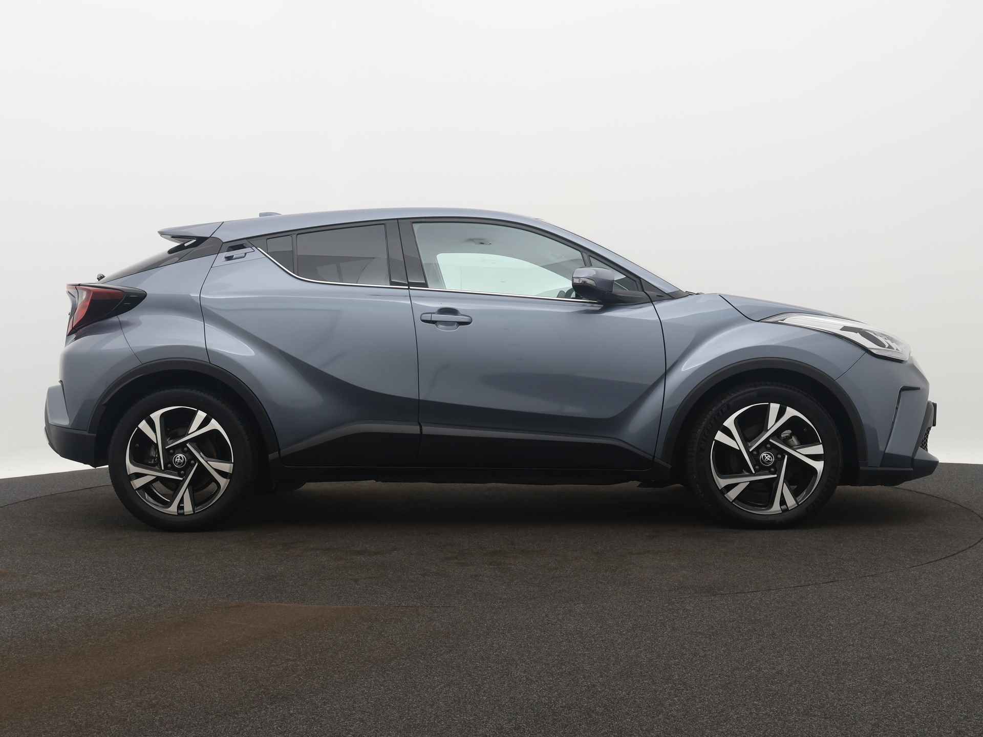 Toyota C-HR 2.0 Hybrid Dynamic Limited | Stoelverwarming | Navigatie | Parkeersensoren | LED | - 11/36