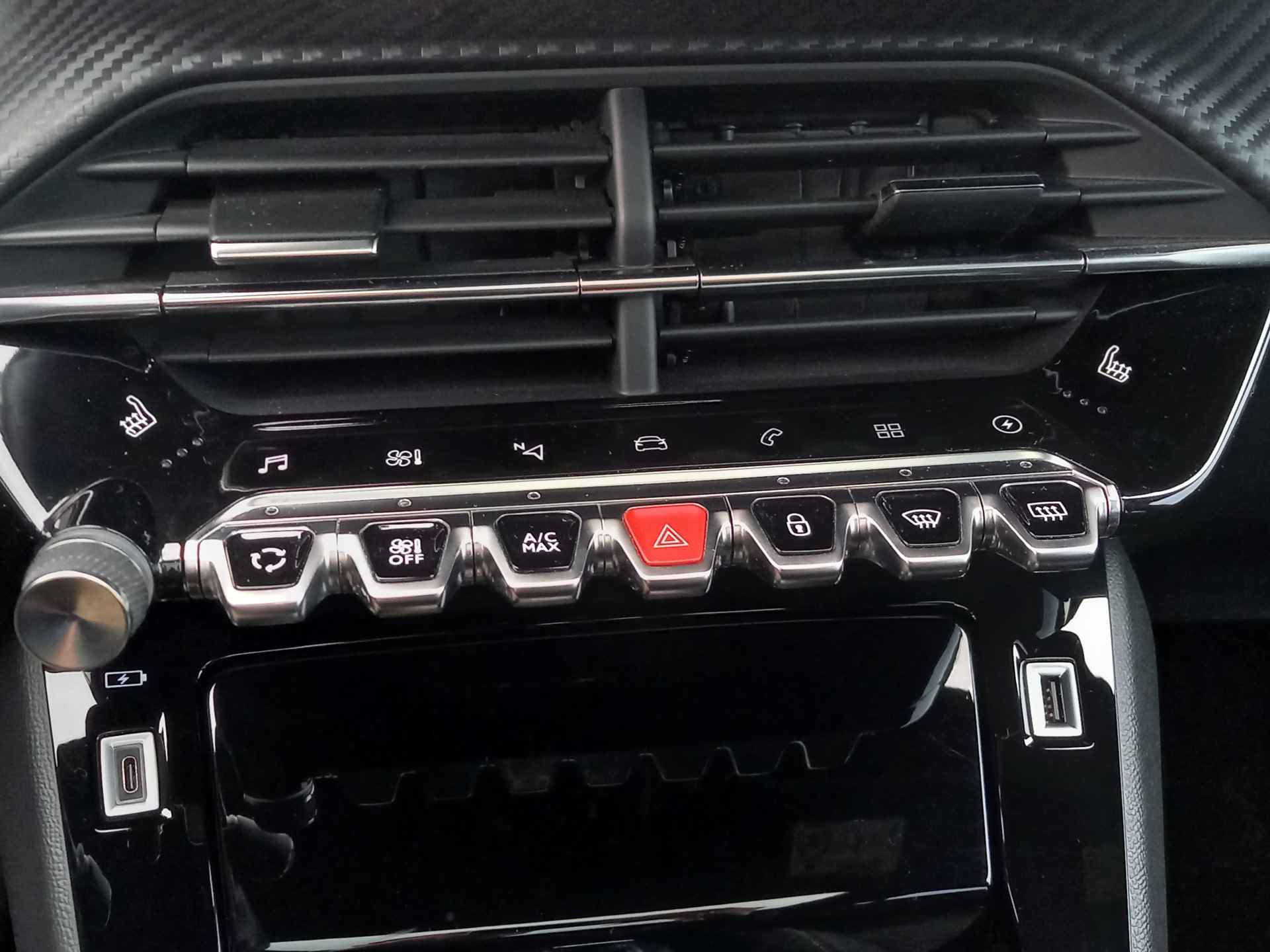 Peugeot e-208 EV GT Pack 50 kWh | Panoramdak | Camera | Climate Control - 15/50