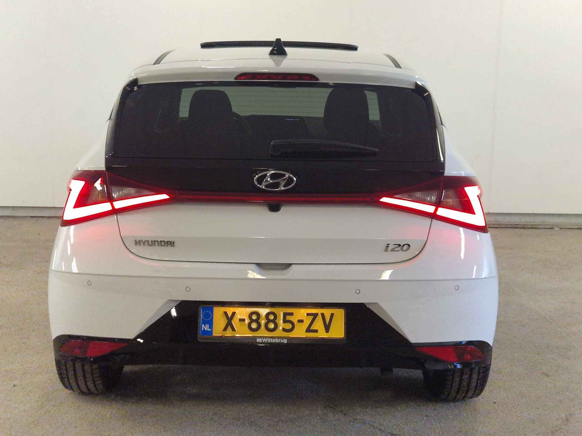 Hyundai i20 1.0 T-GDI Premium Sky Zeer complete automaat met panorama dak! Direct Leverbaar! - 3/43