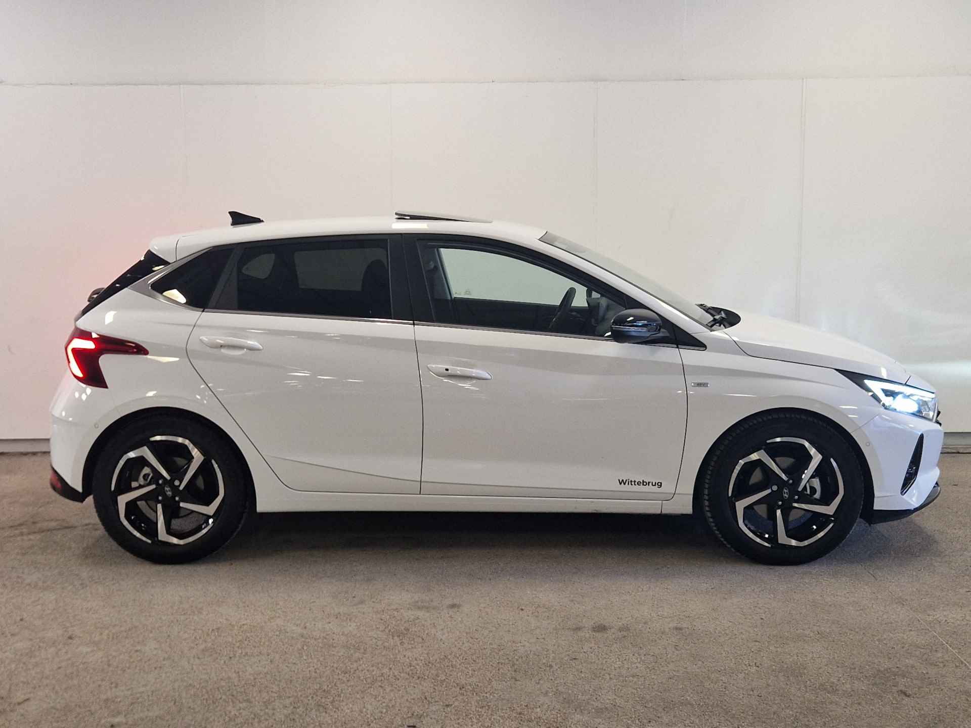 Hyundai i20 1.0 T-GDI Premium Sky Zeer complete automaat met panorama dak! Direct Leverbaar! - 7/43