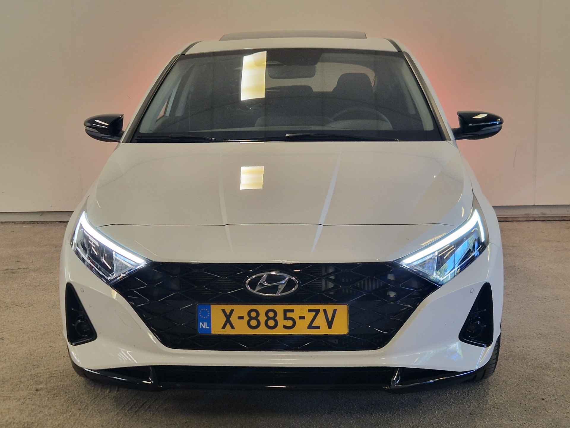 Hyundai i20 1.0 T-GDI Premium Sky Zeer complete automaat met panorama dak! Direct Leverbaar! - 9/43