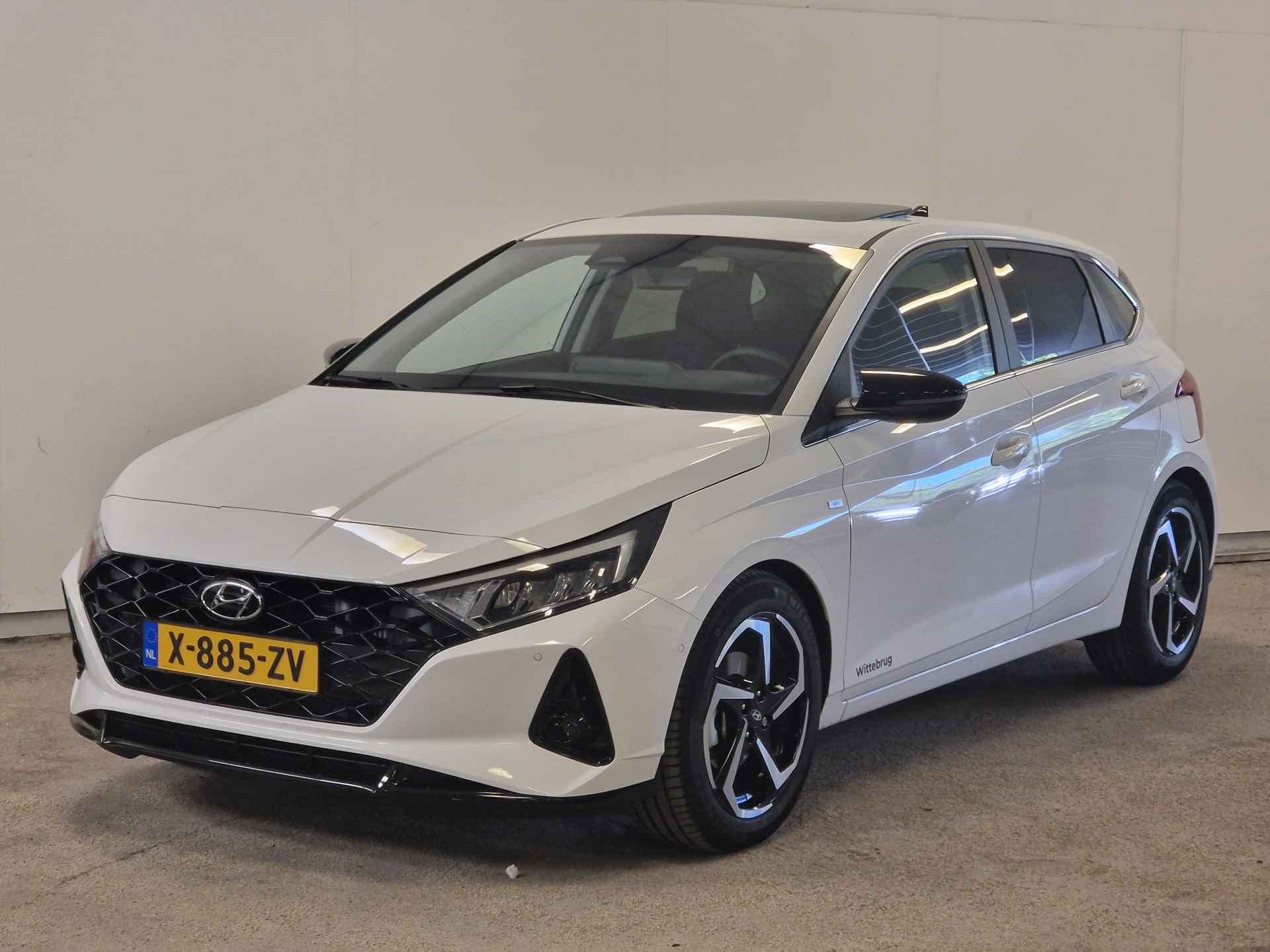 Hyundai i20 1.0 T-GDI Premium Sky Zeer complete automaat met panorama dak! Direct Leverbaar! - 13/43