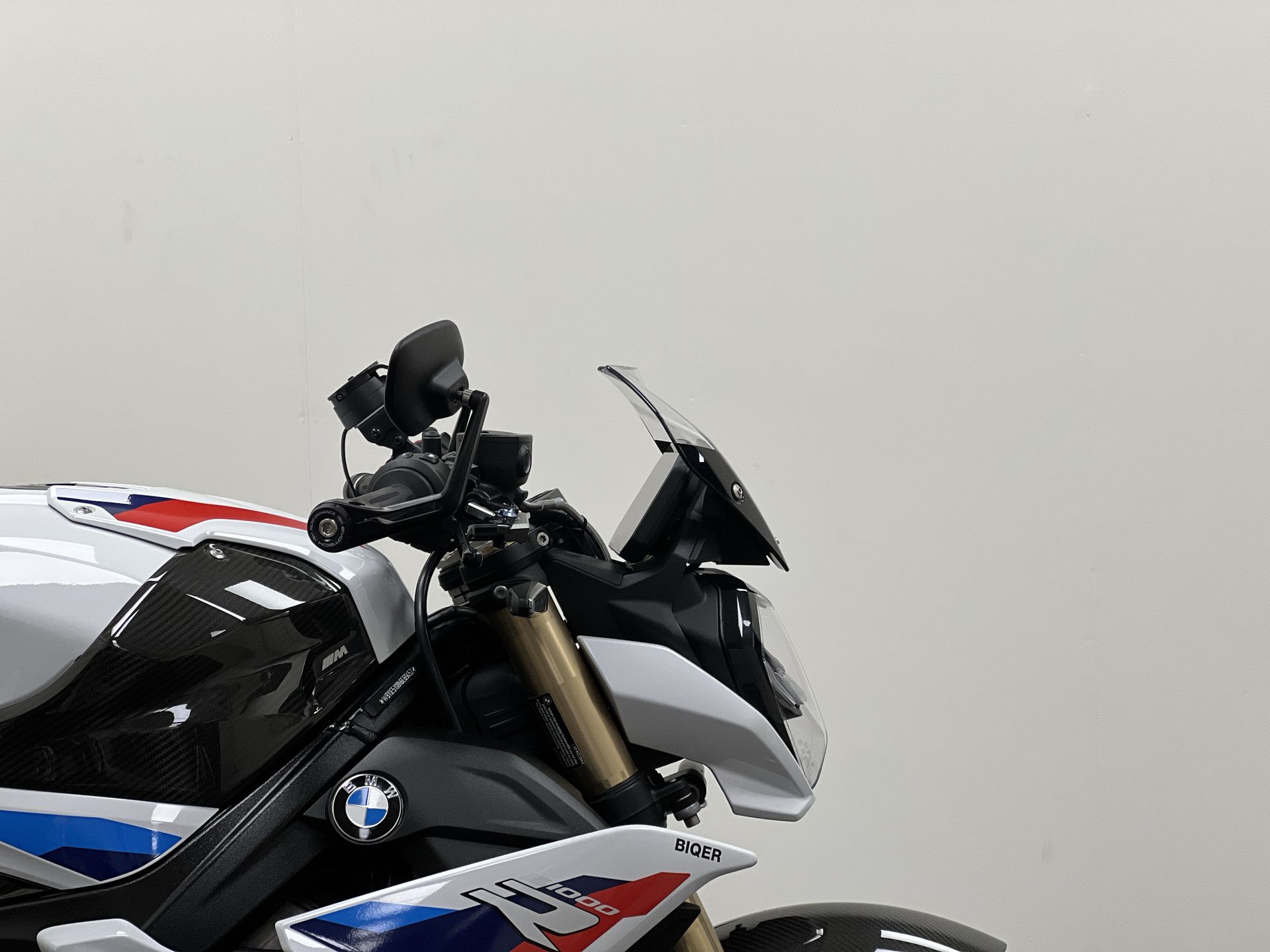 BMW S 1000 R M-pakket en M style pakket,Carbon pakket zeer compleet !