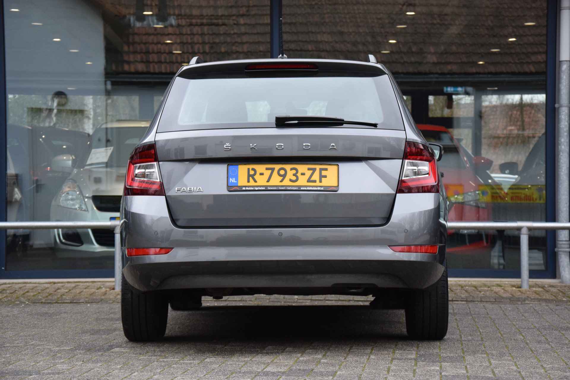 Škoda Fabia Combi 1.0 TSI Ambition | NL-Auto | BOVAG Garantie | DAB Digitale Radio | Navigatie-pakket | Parkeersensoren | Apple Carplay | Cruise Control | LED Dagrijverlichting | - 12/35